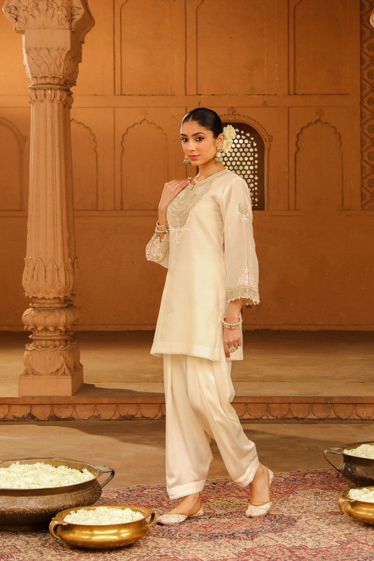 Daisy Ivory Ashira Kurta Set