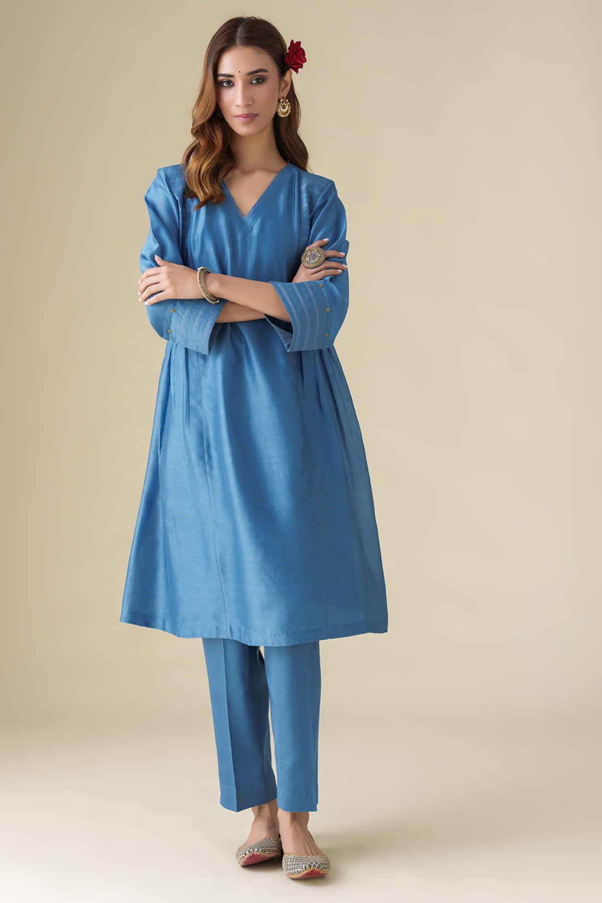 Embellished Vaayu Kurta With Slip