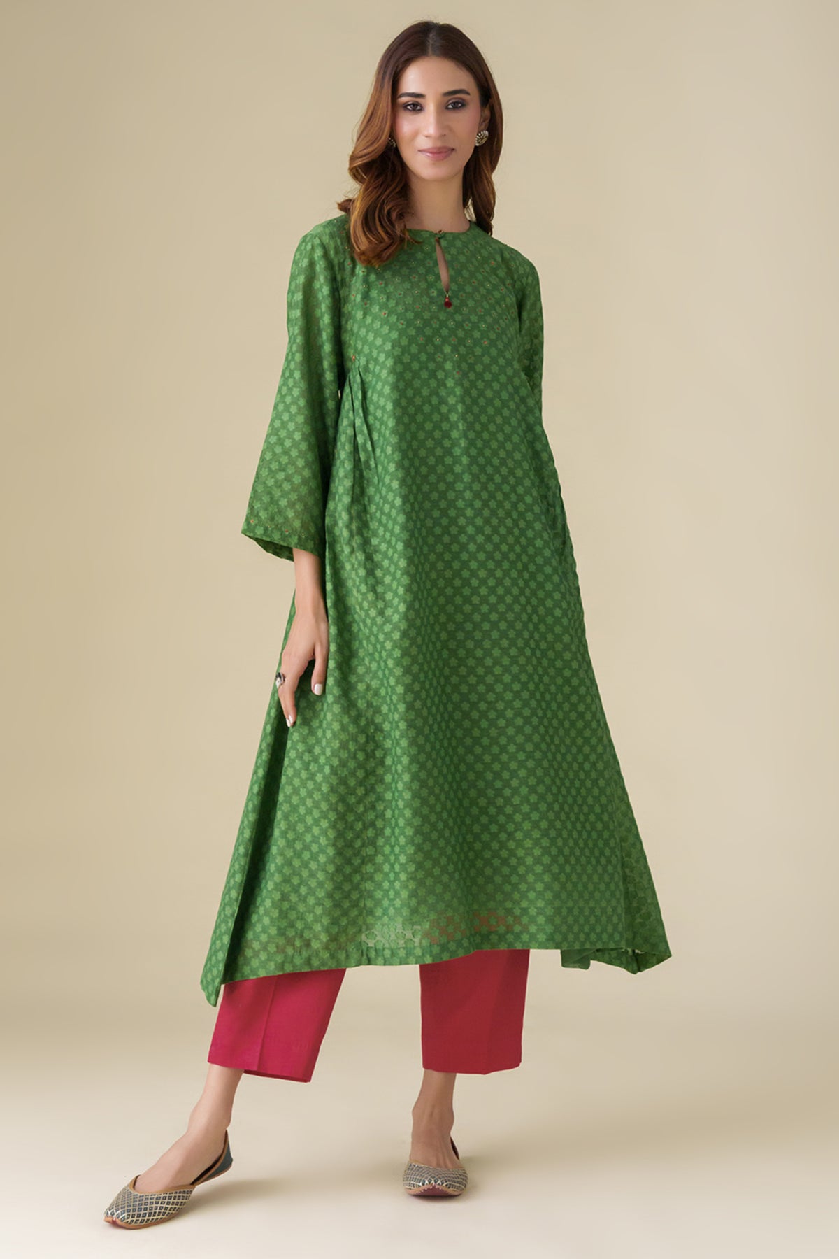 Embroidered Vrinda Kurta With Slip