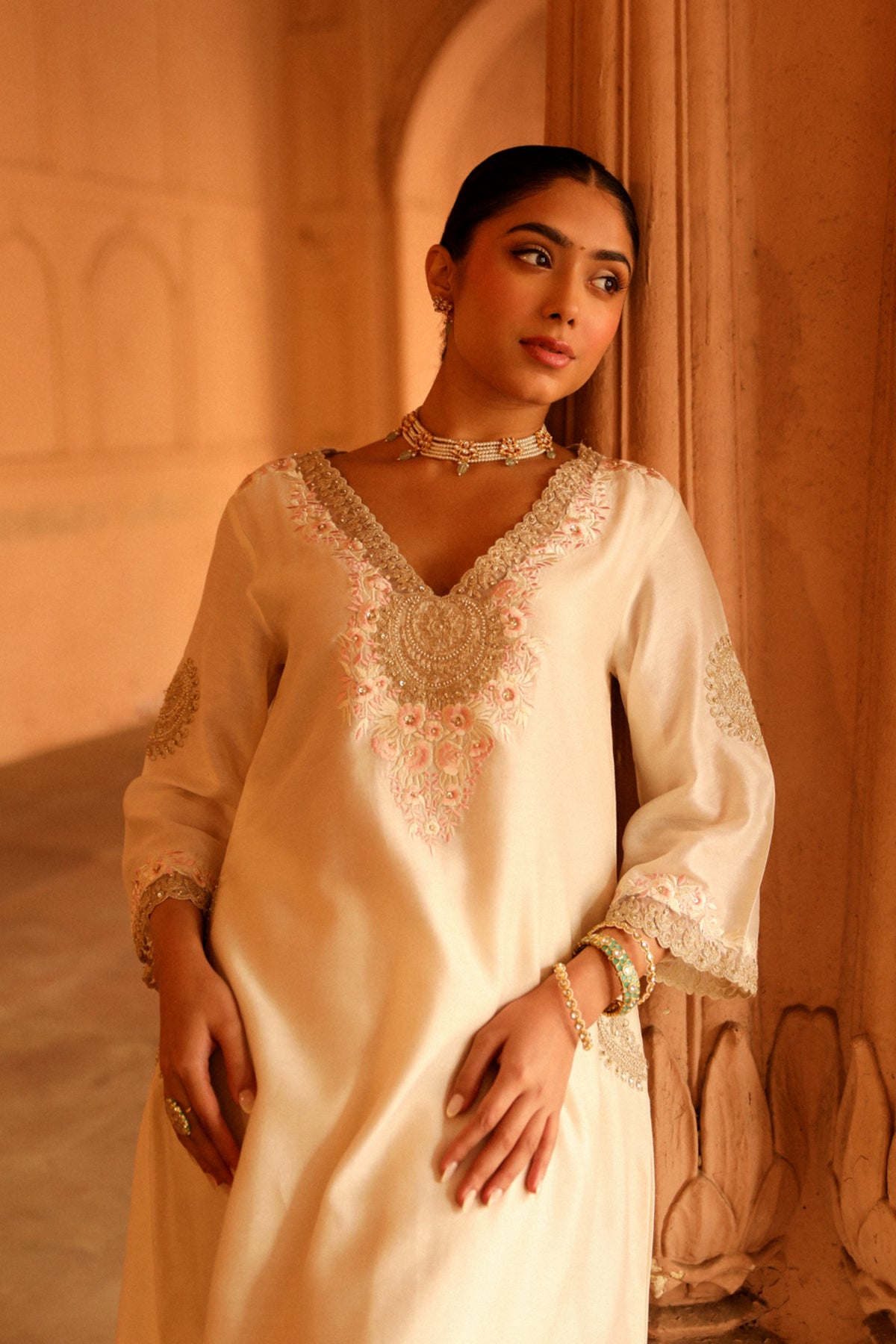 Daisy Ivory Akira Kurta Set