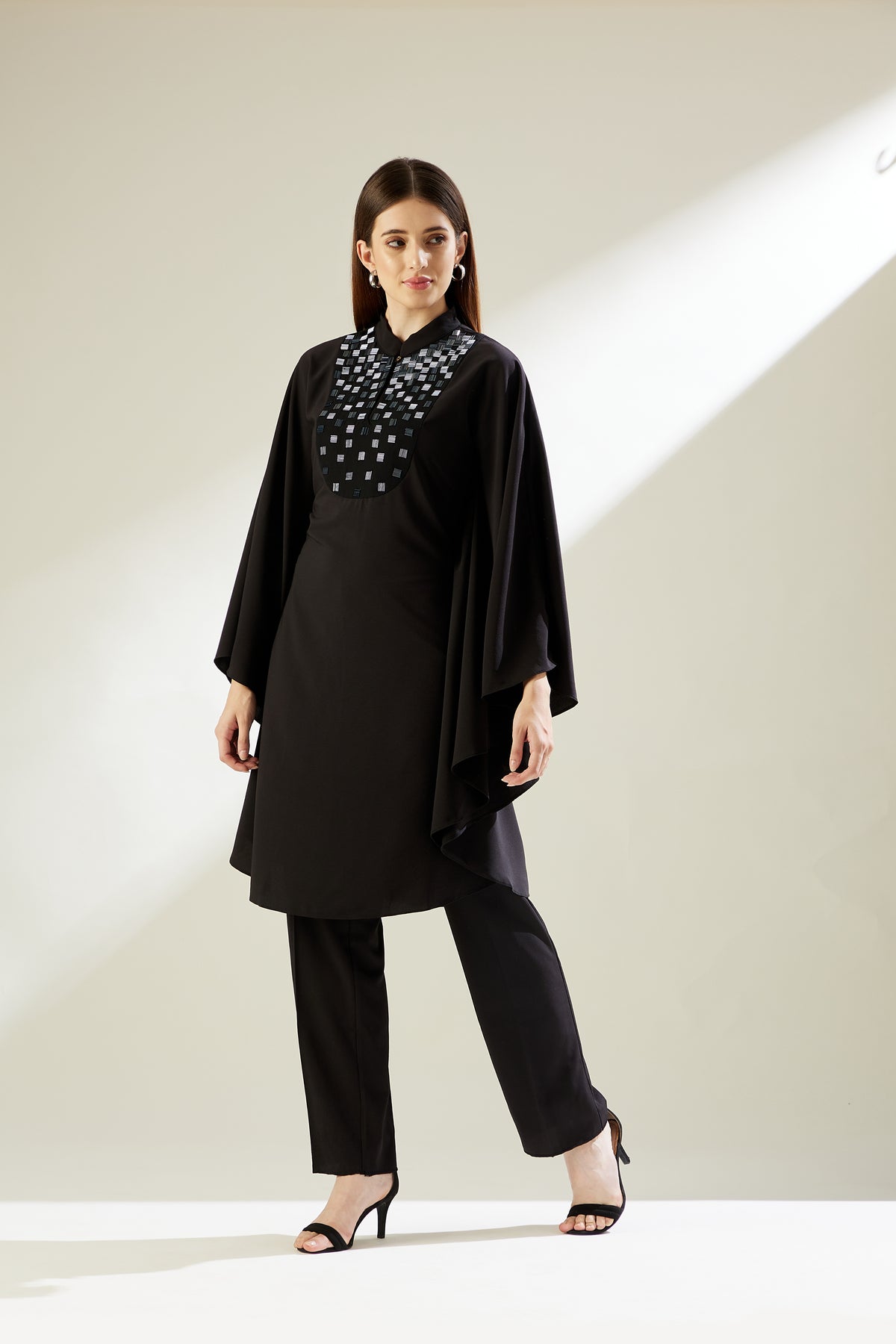 Star Embellished Kaftan Set