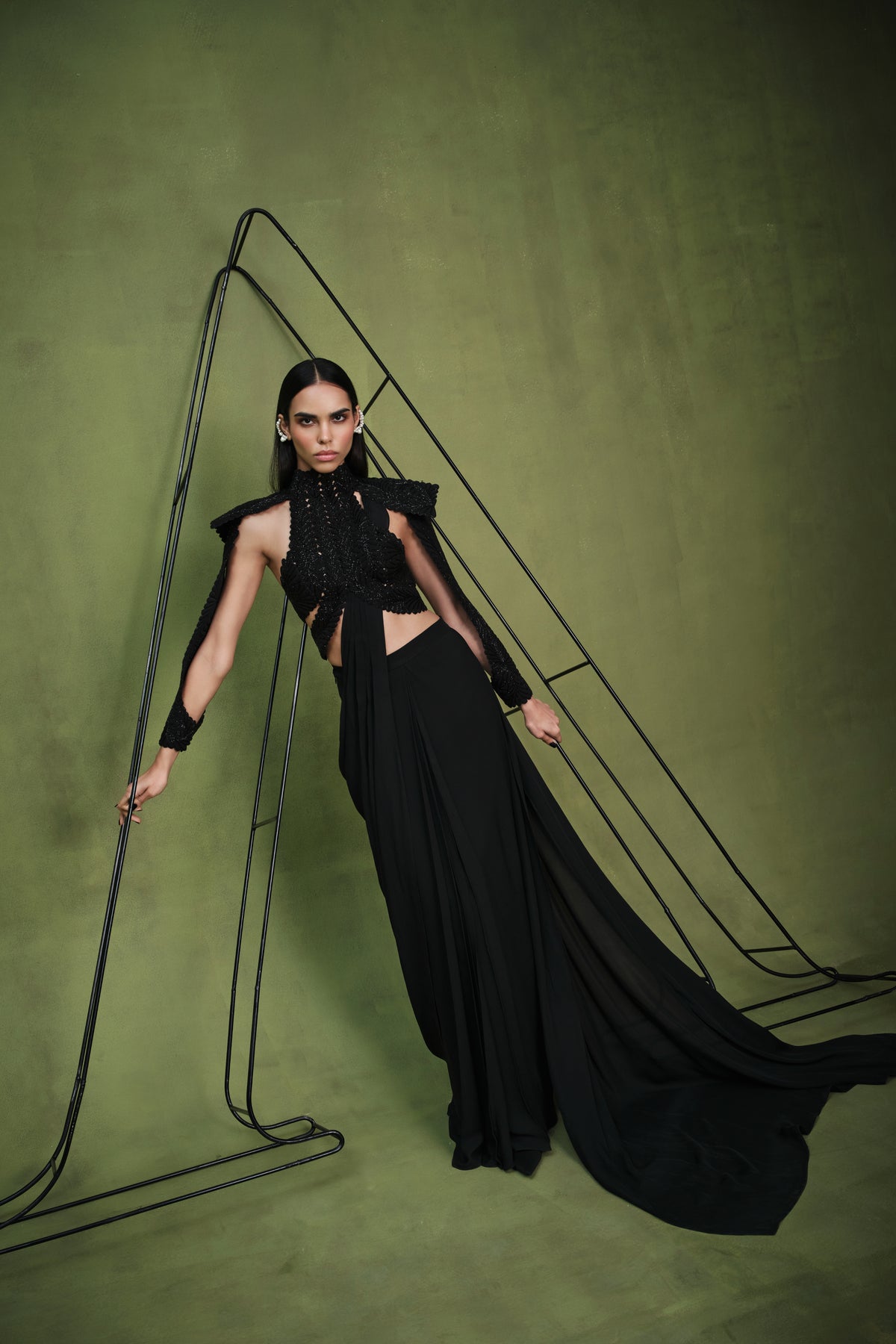 The Noire Encrusted Pourpoint Harness And Saree