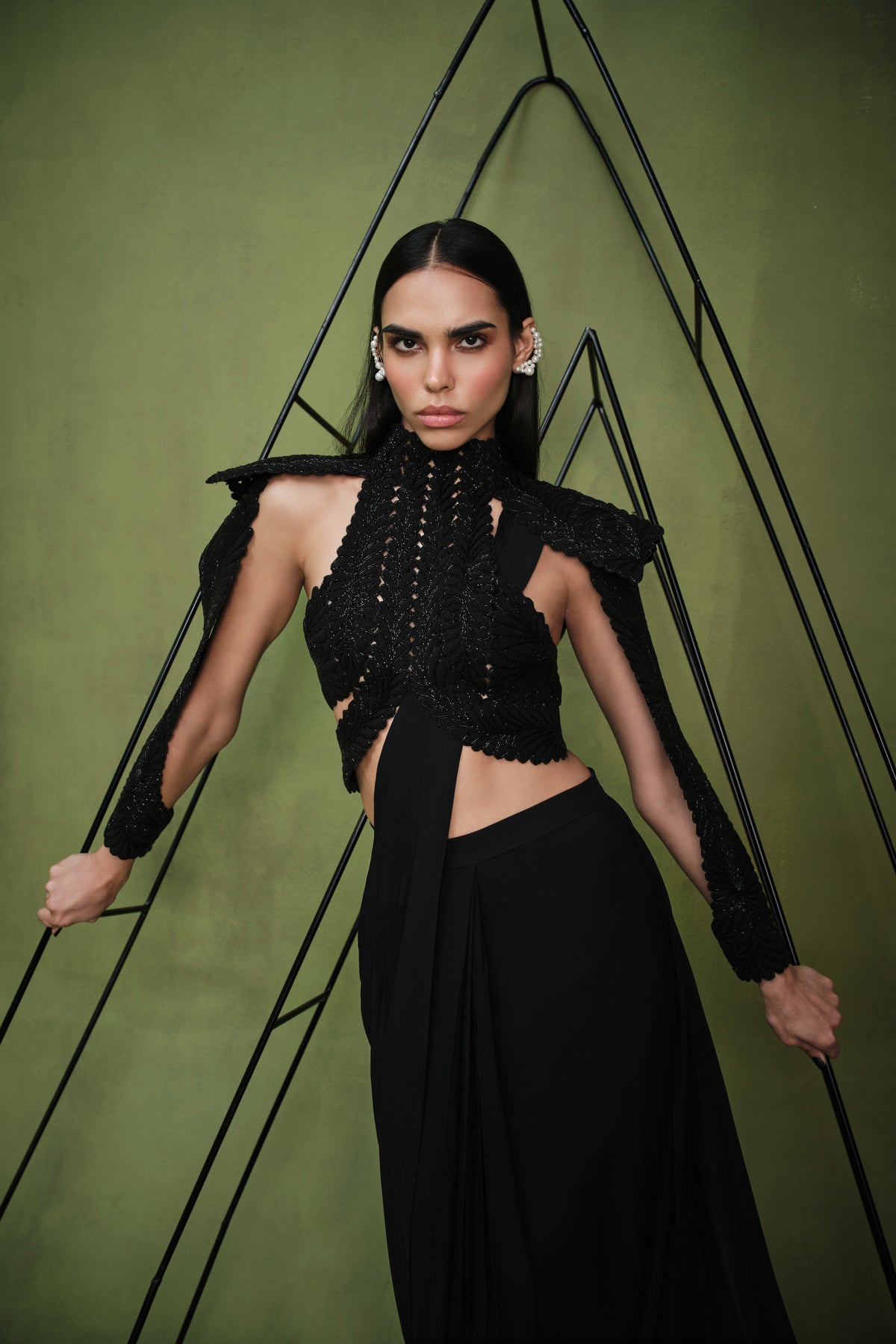 The Noire Encrusted Pourpoint Harness And Saree