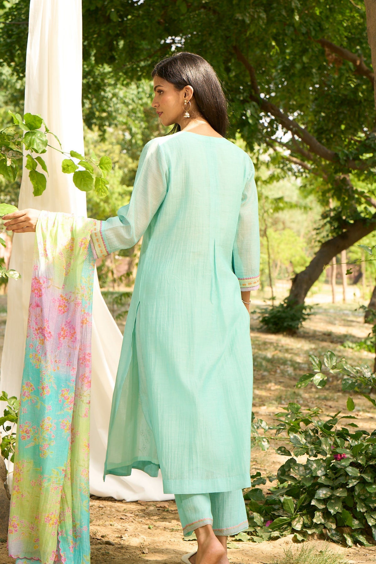 Turquoise Kurta Set With Embroidery