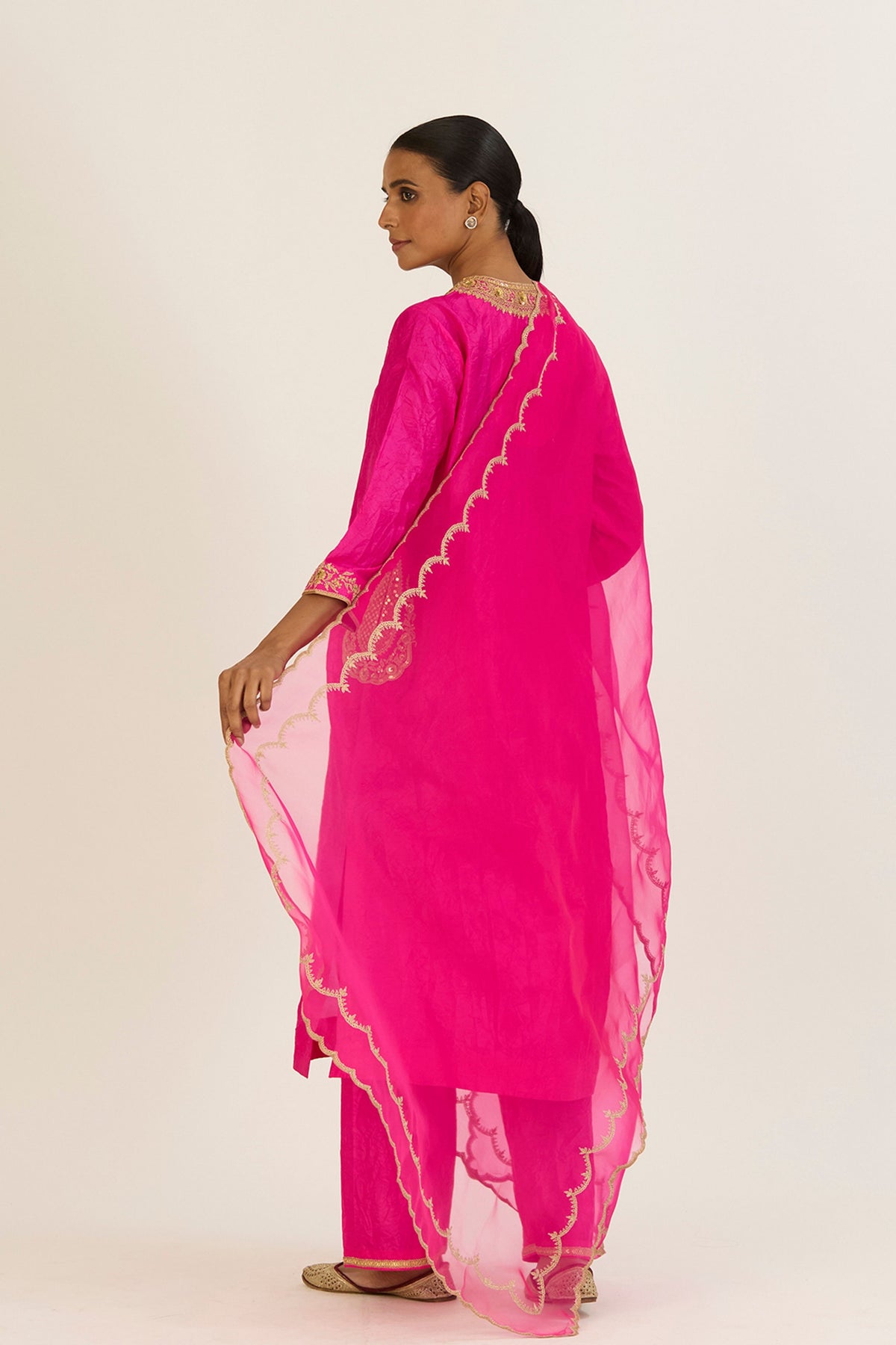 Kaveri Bright Pink Dupatta