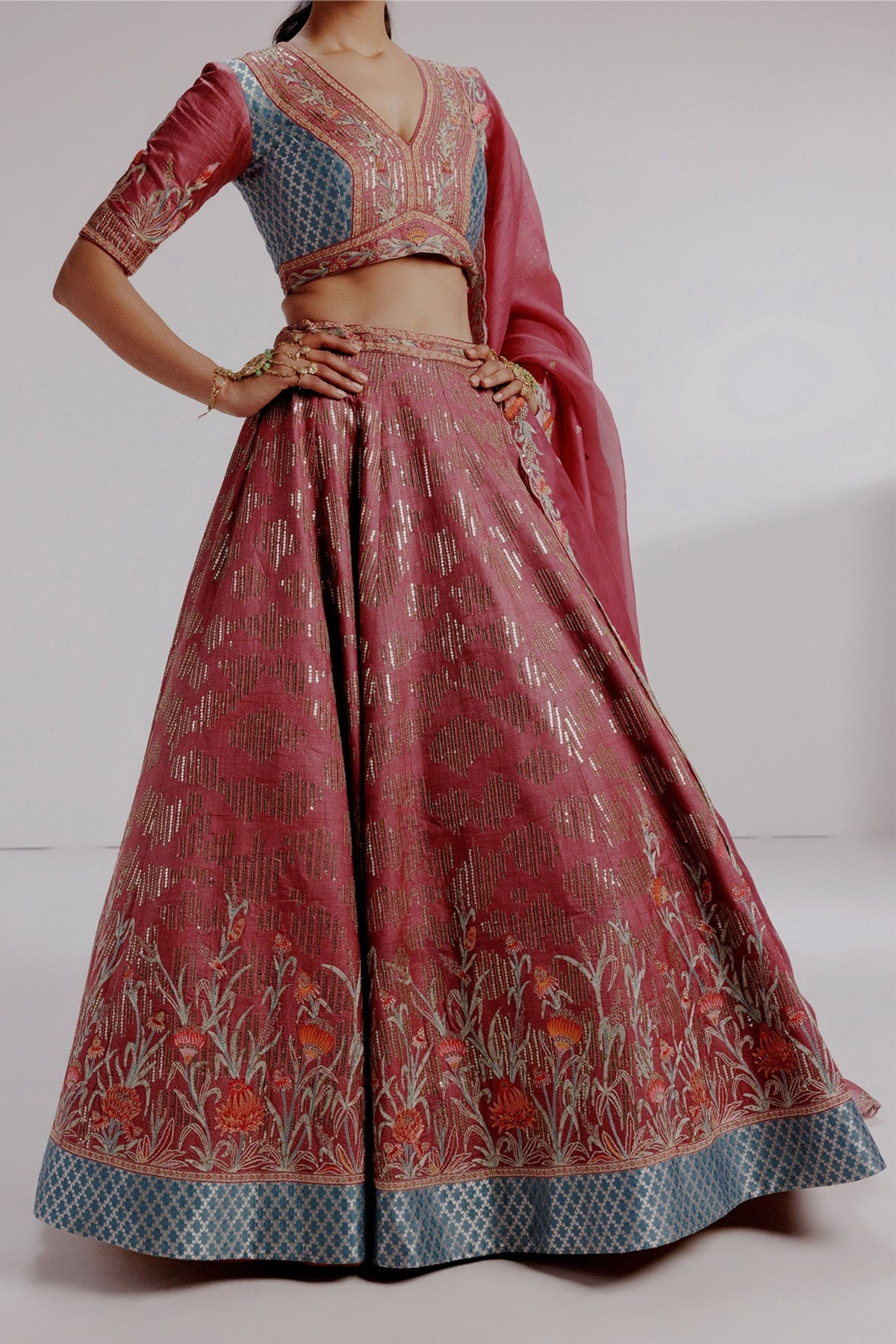 Sugna Lehenga Set