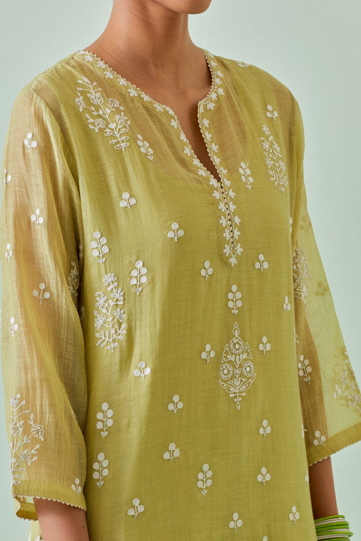 Green Scalloped Embroidery Kurta Set