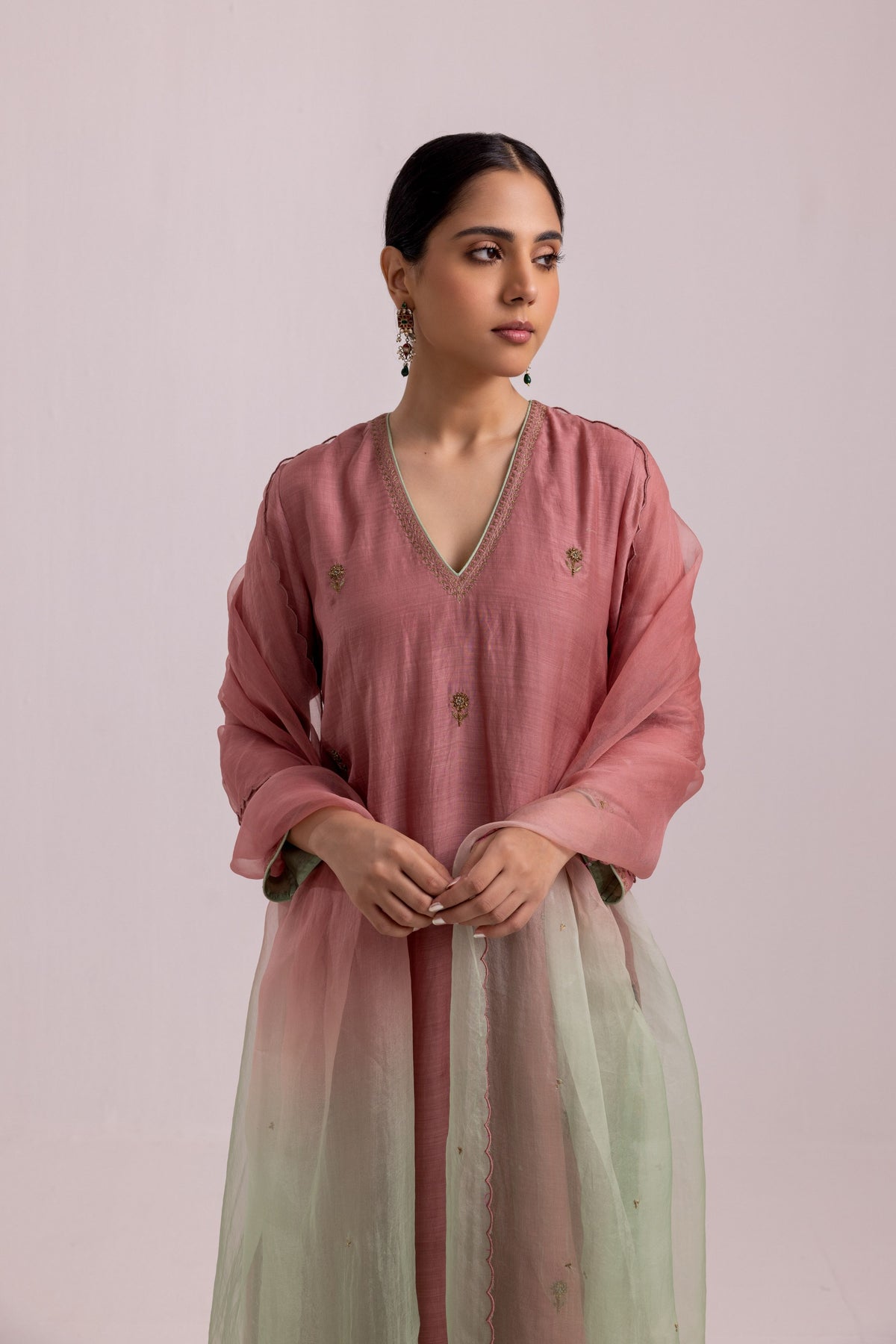 Veena Dusty Pink Kurta Set