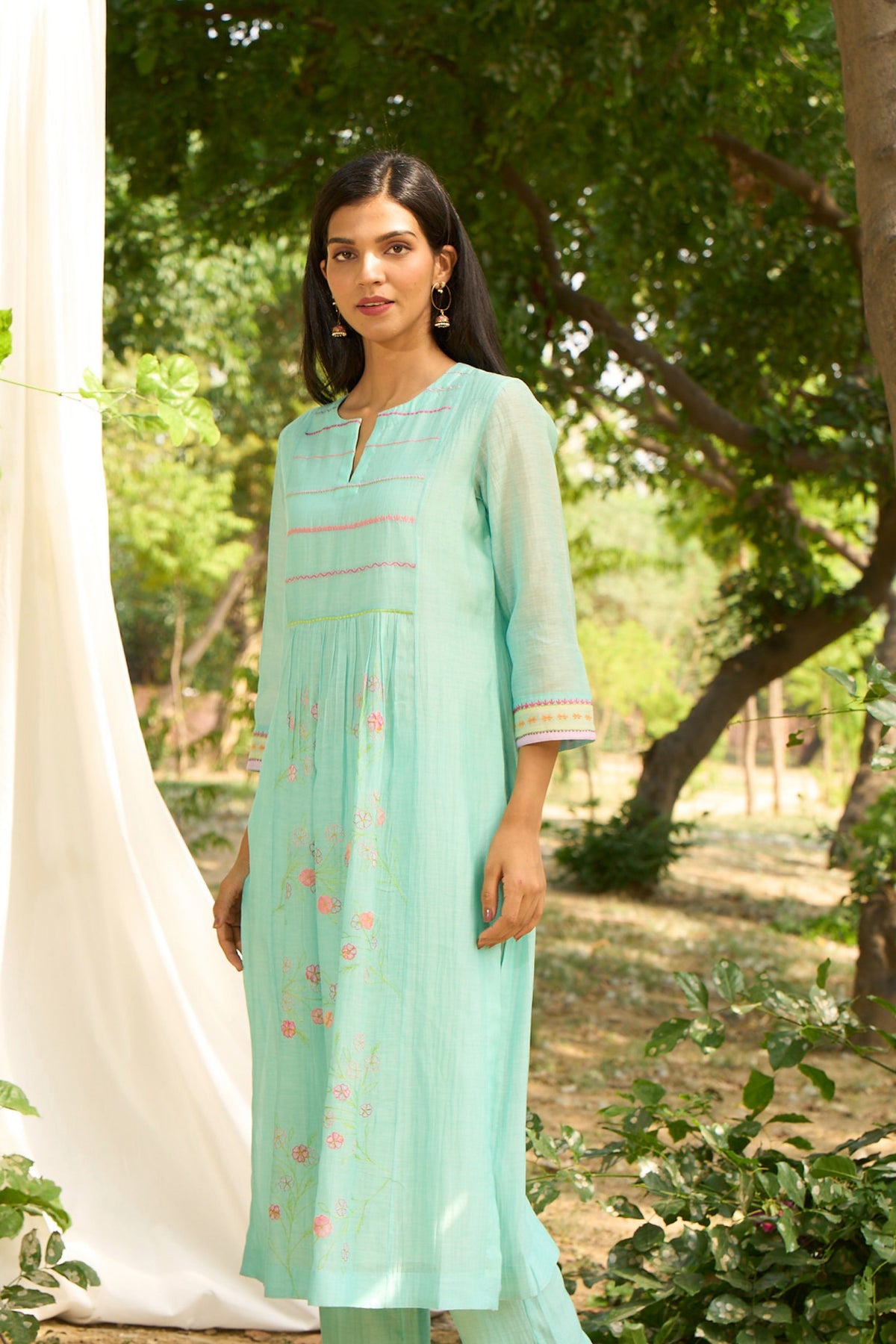 Turquoise Kurta Set With Embroidery