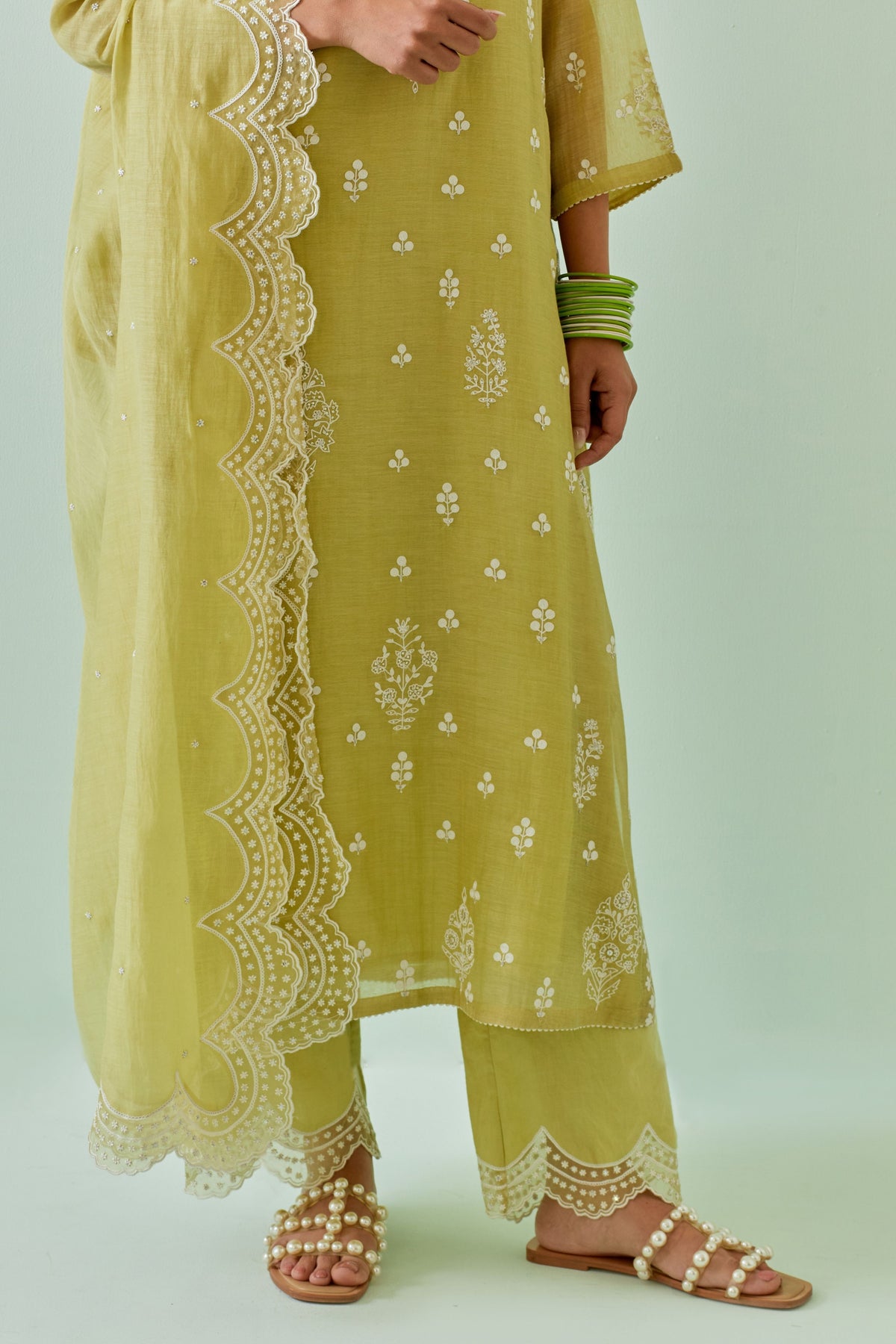 Green Scalloped Embroidery Kurta Set