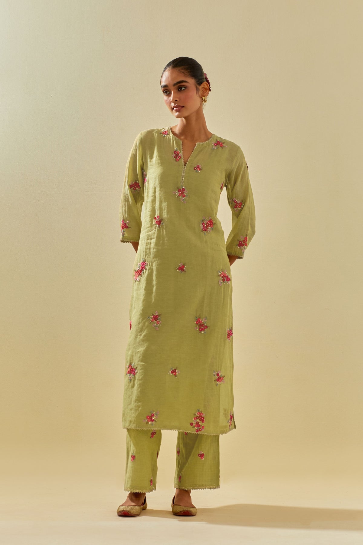 Green Applique Kurta With Pants