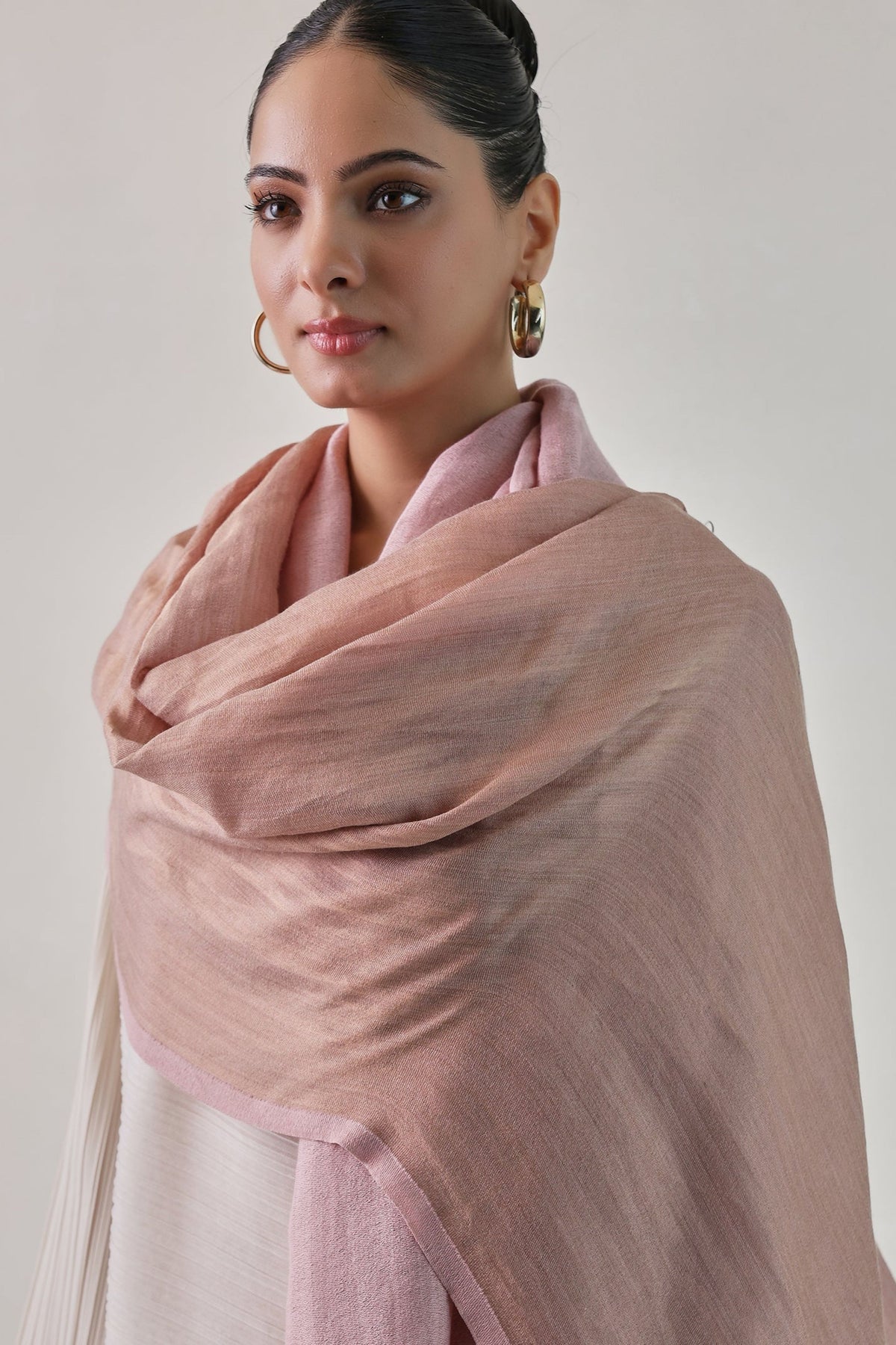 Tabbasum Reversible Baby Pink Stole