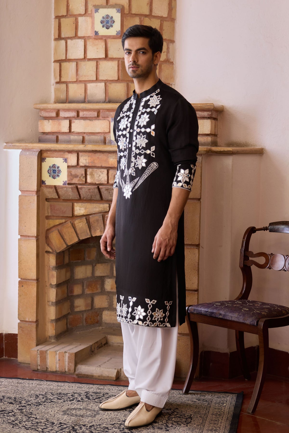 Juna Mahal Kurta Set