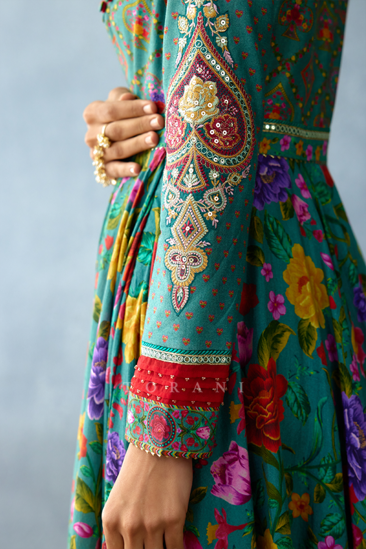 Dil Nawaz Nimat Anarkali Set