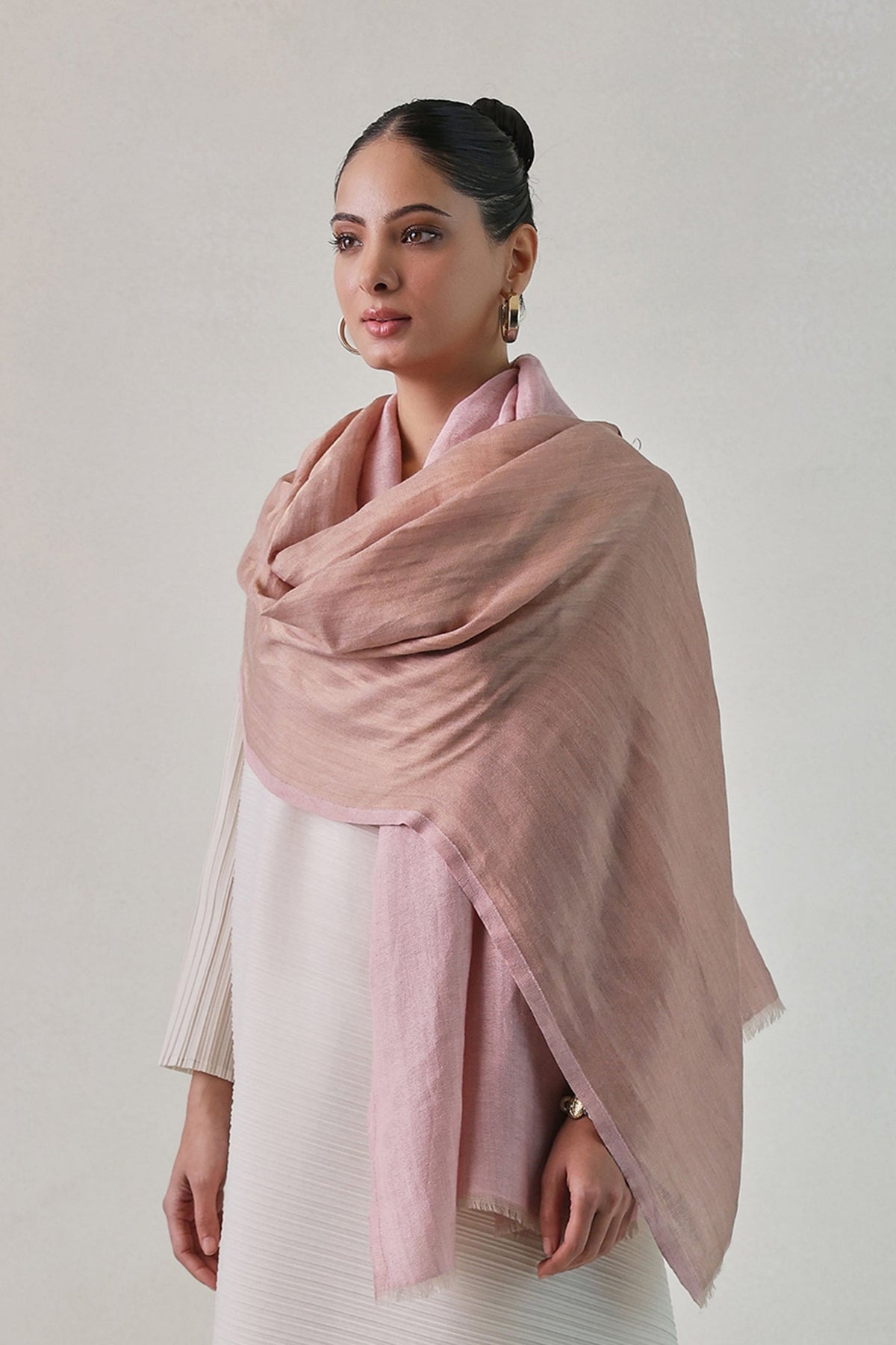 Tabbasum Reversible Baby Pink Stole