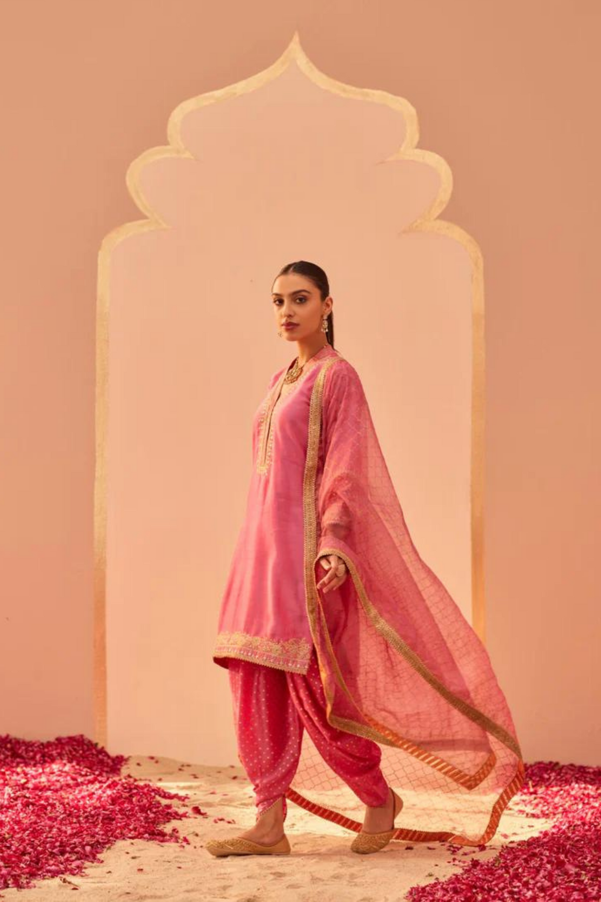 Faheeda Pink Kurta Set