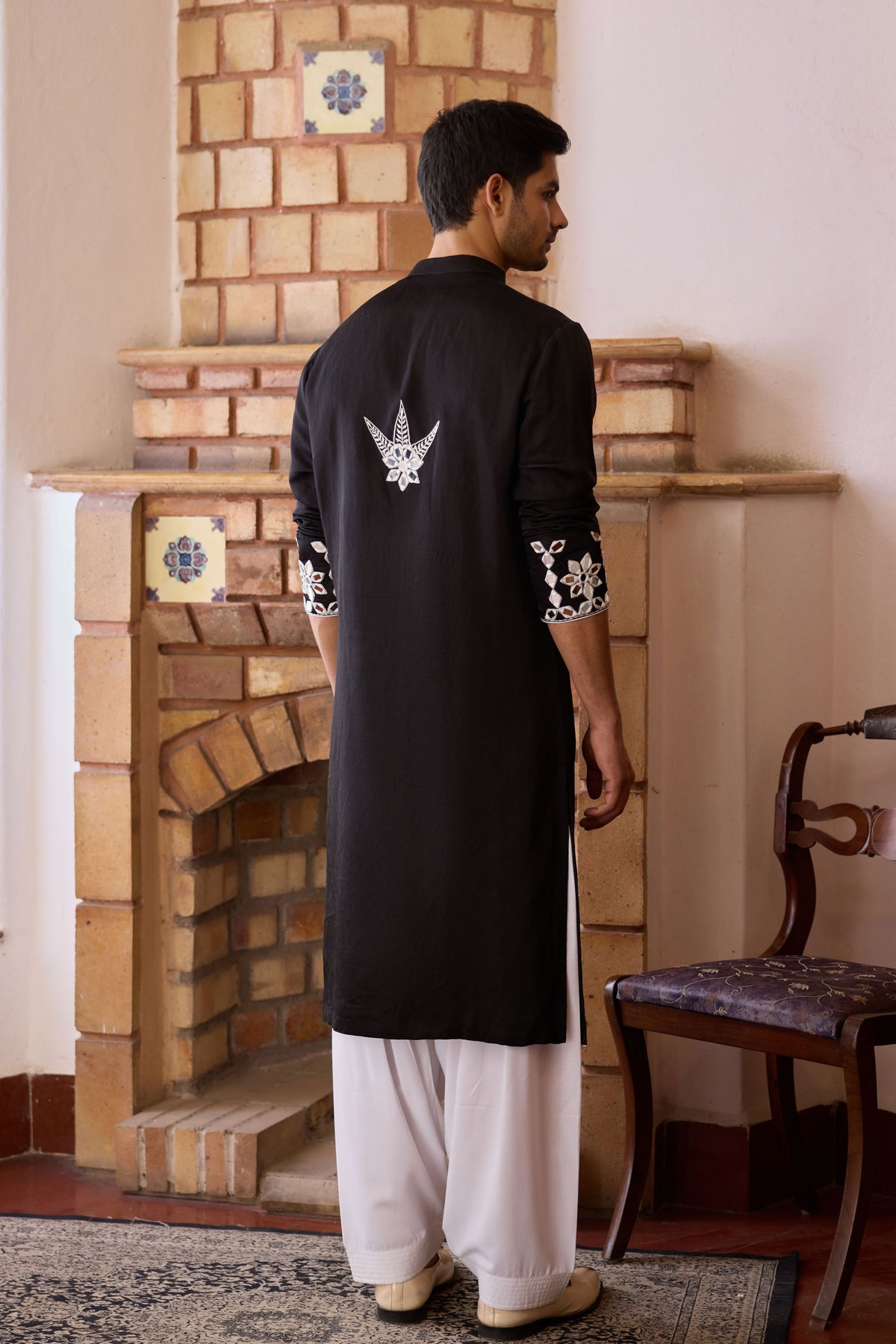 Juna Mahal Kurta Set