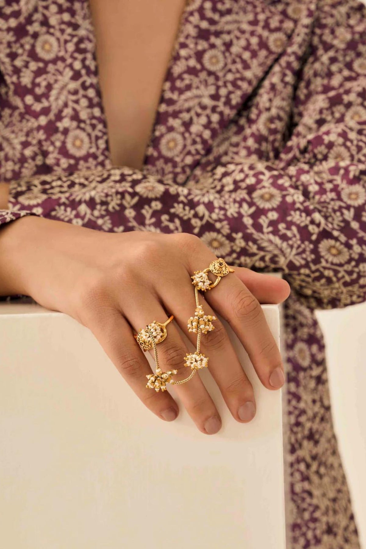 Basra Double Finger Ring