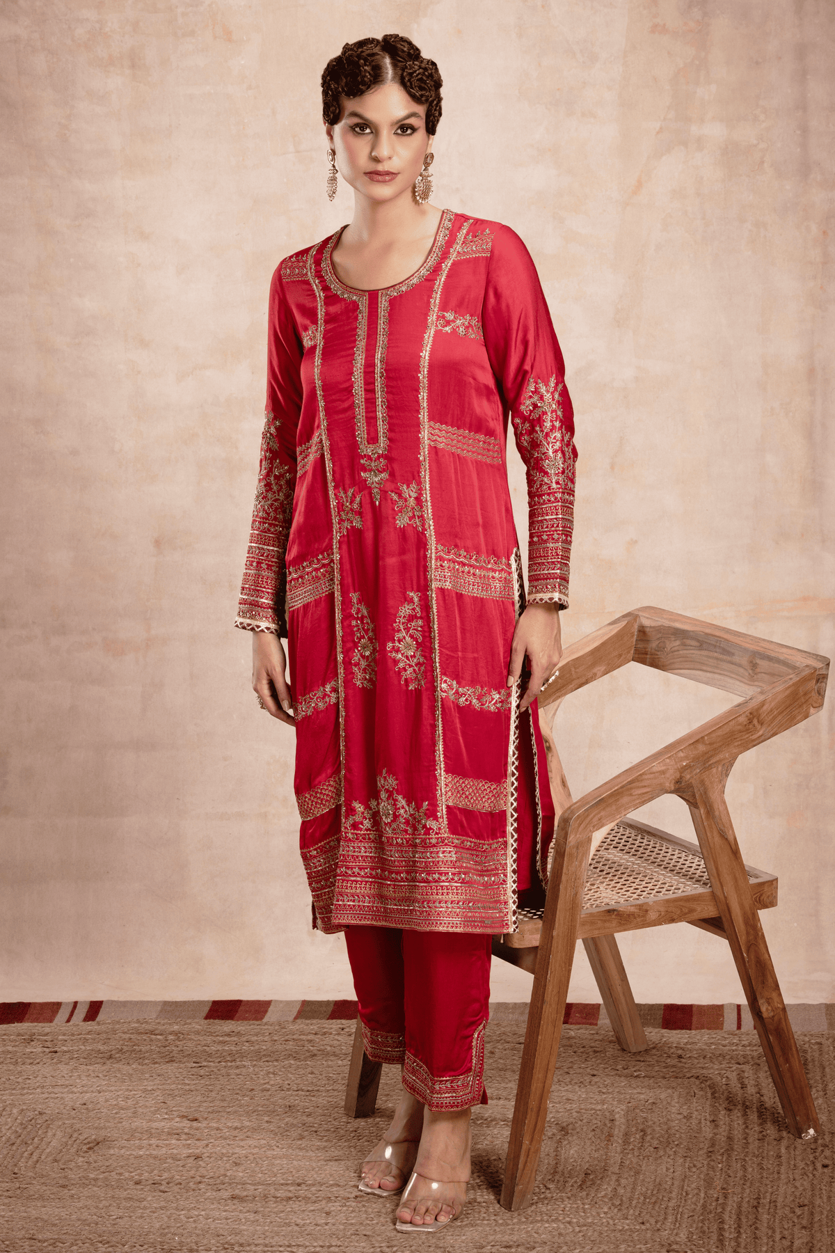 Fiza Aari Kurta Set Sindoori