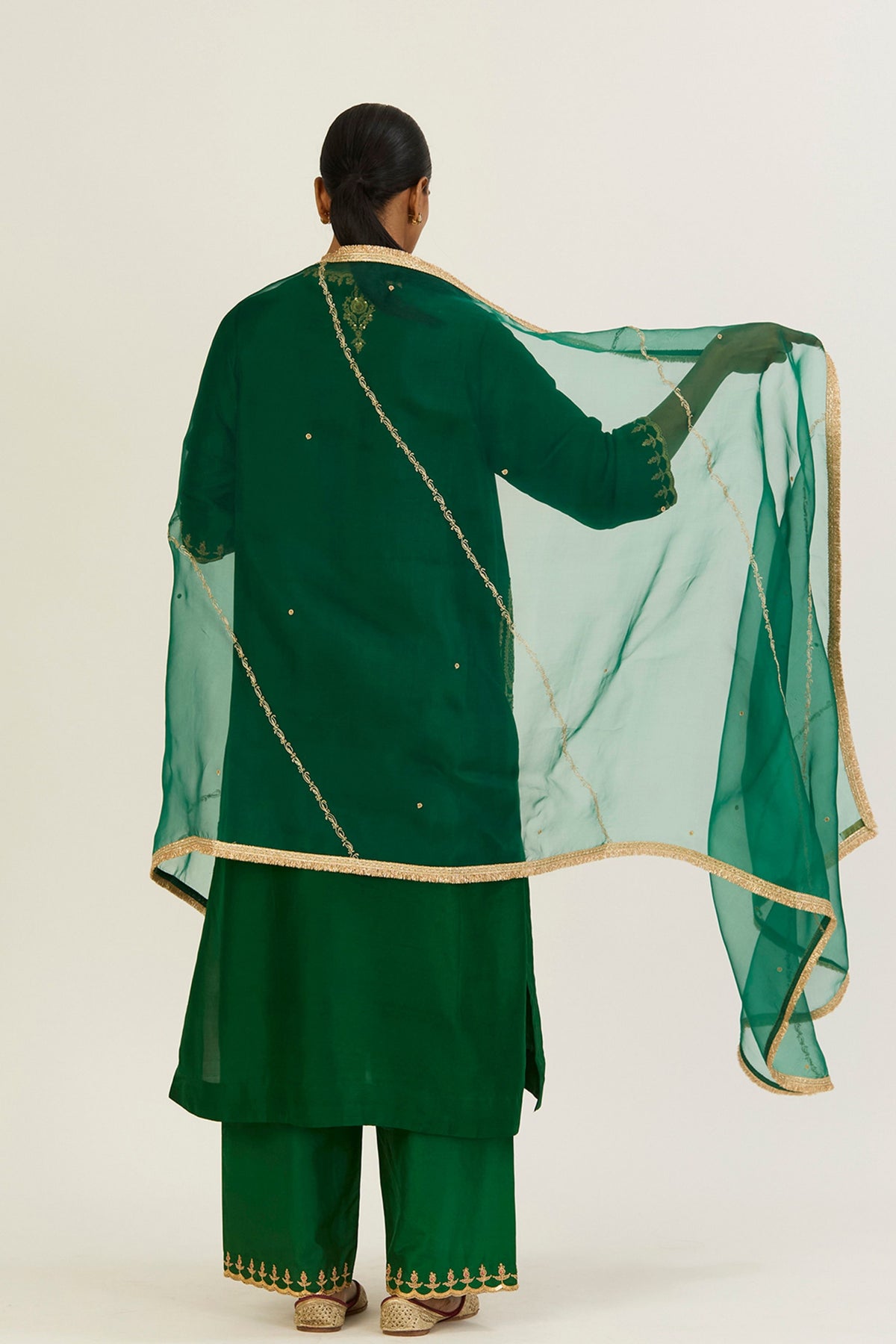 Mayar Dupatta