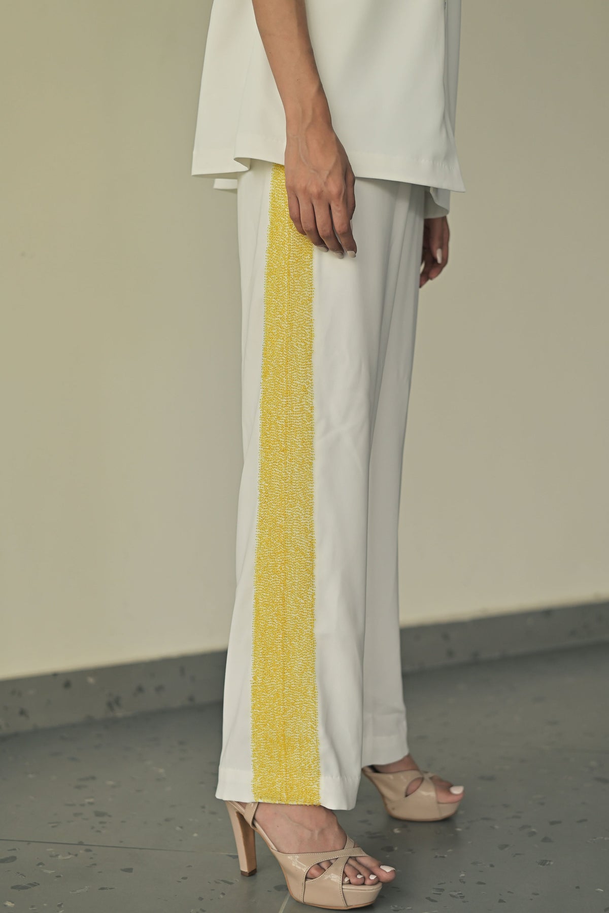 Side Textured Trouser