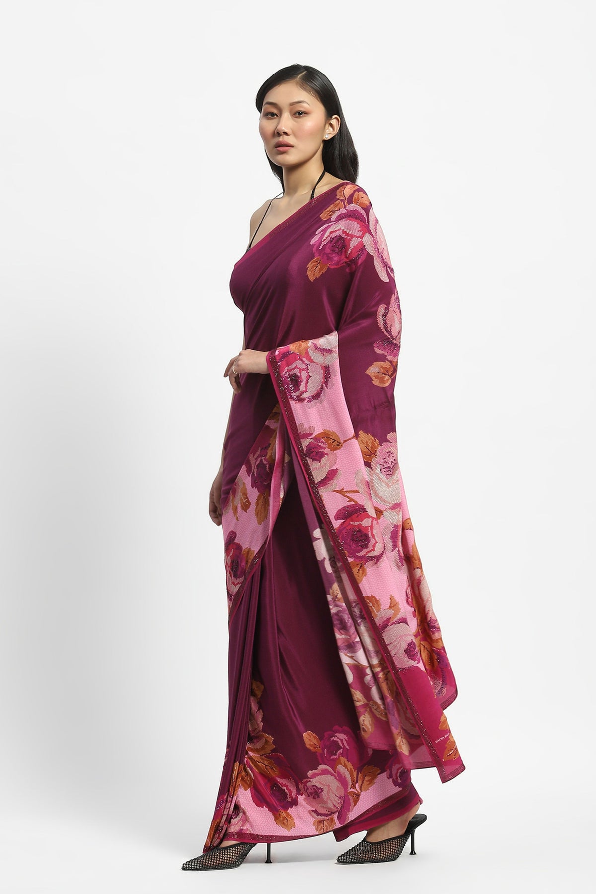 Strolling Embelished Saree