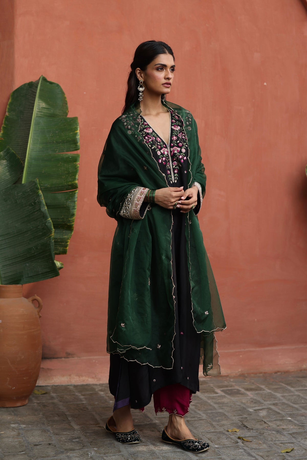 Black Kaleera Kurta Set