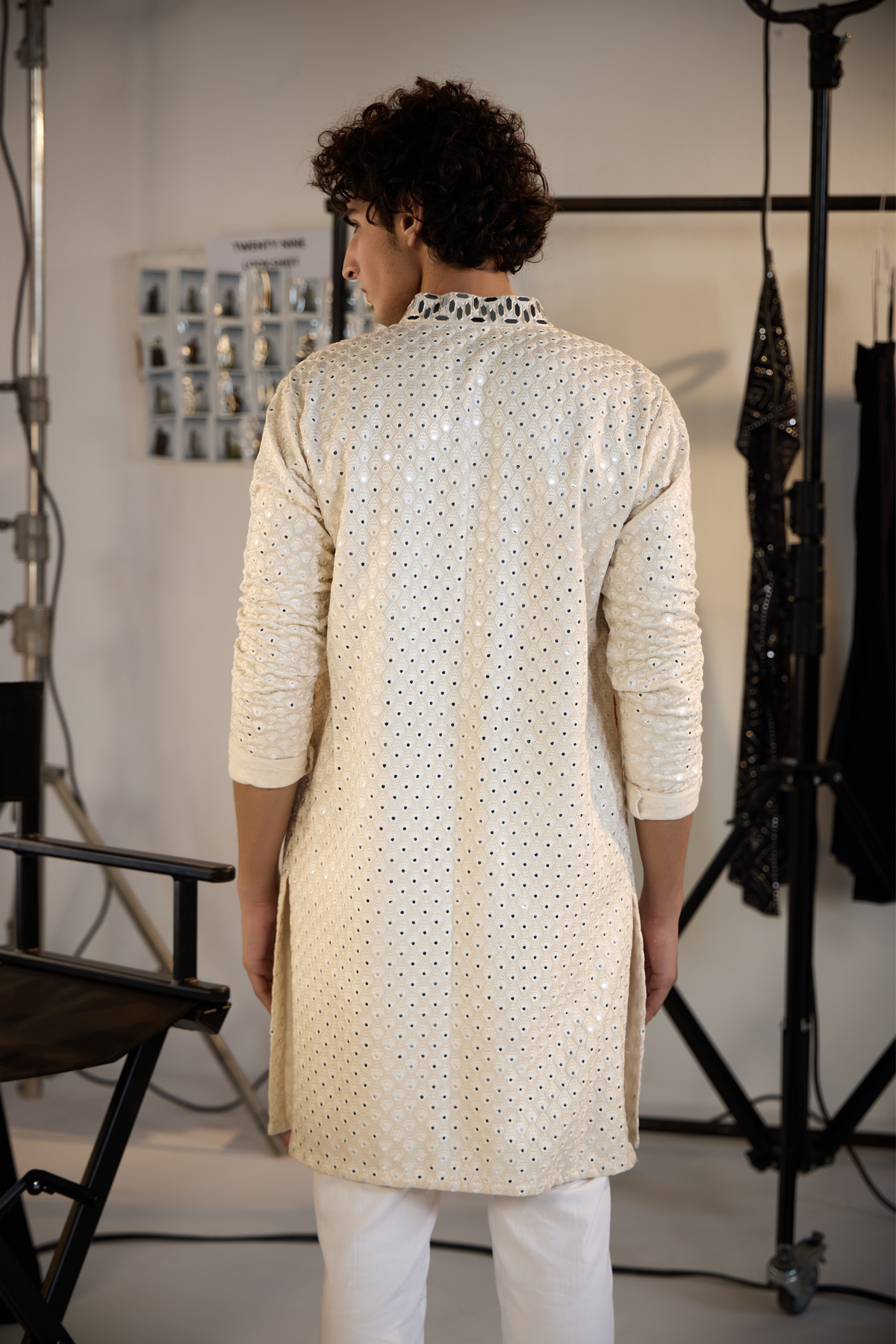 Booti Mirrorwork Straight Kurta