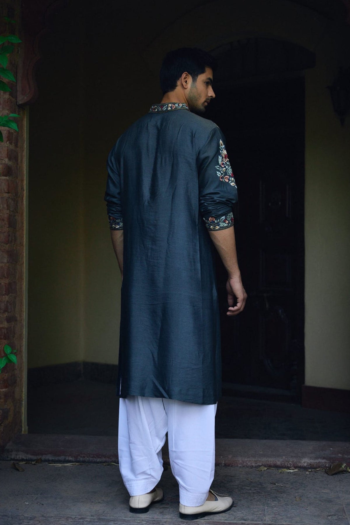 Asirgarh Kurta Set