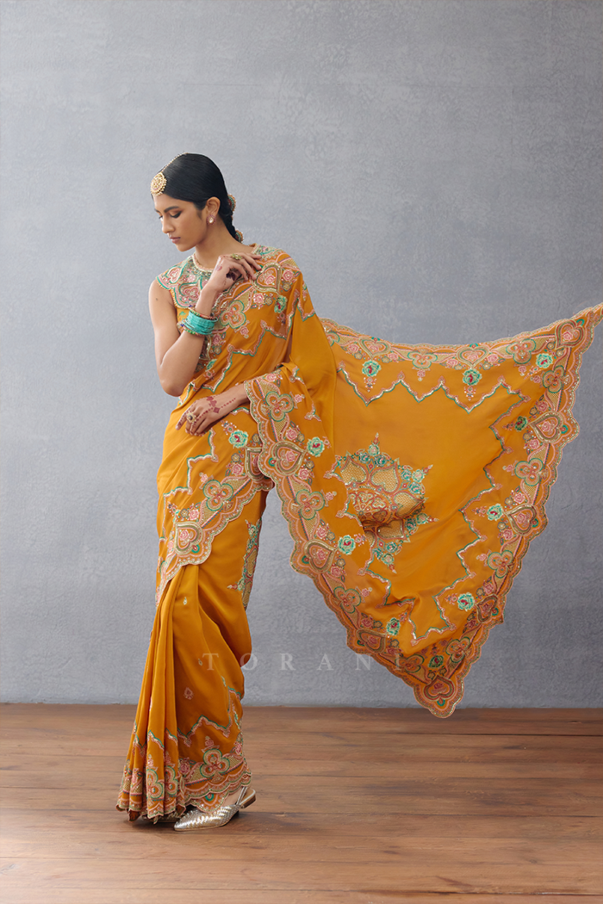 Dil Seher Amena Saree