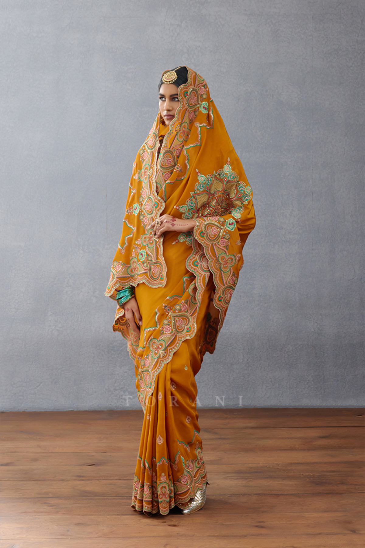 Dil Seher Amena Saree