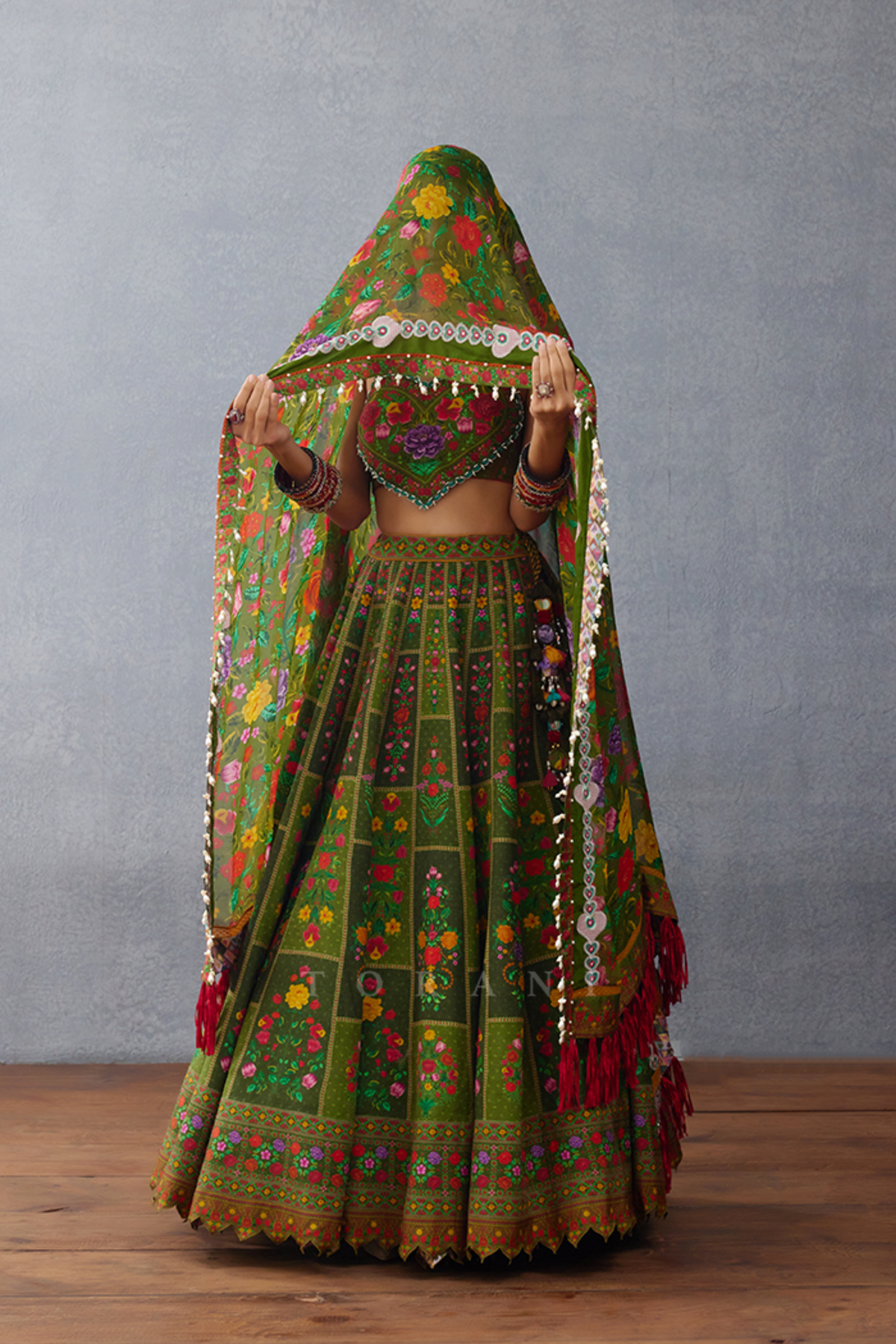 Dil Saaz Sakariya Lehenga Set