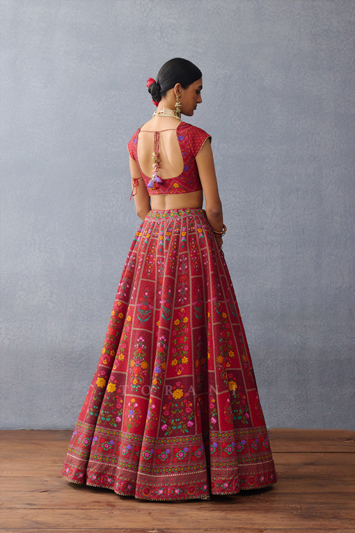 Dil Surkh Farida Lehenga Set