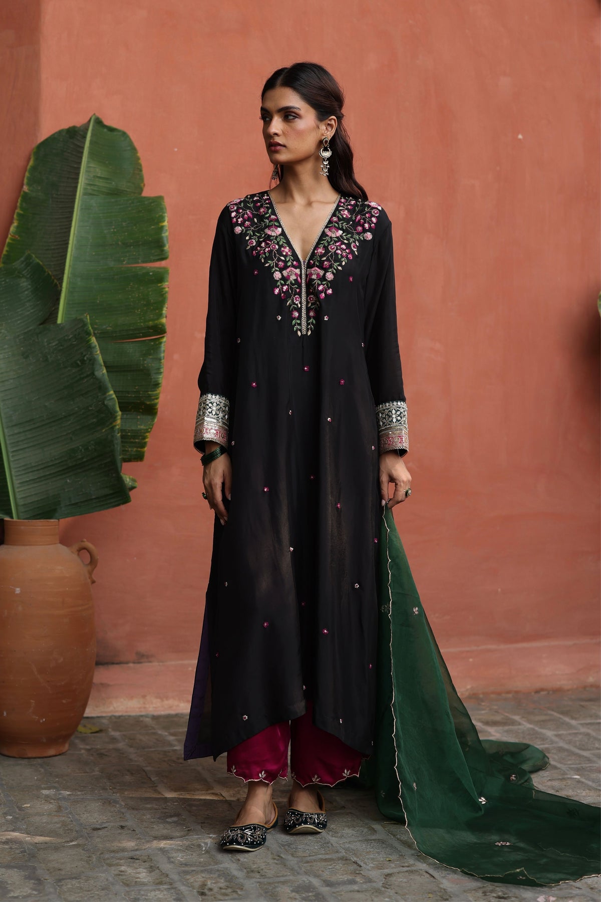 Black Kaleera Kurta Set