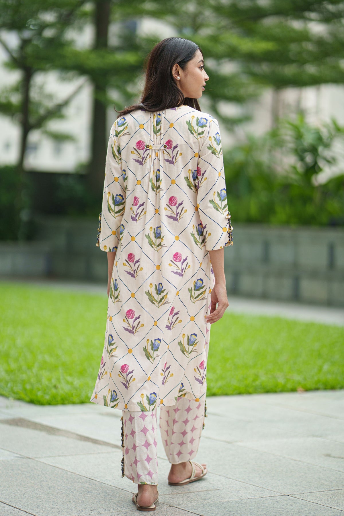 Lilly Cream Kurta With Pants