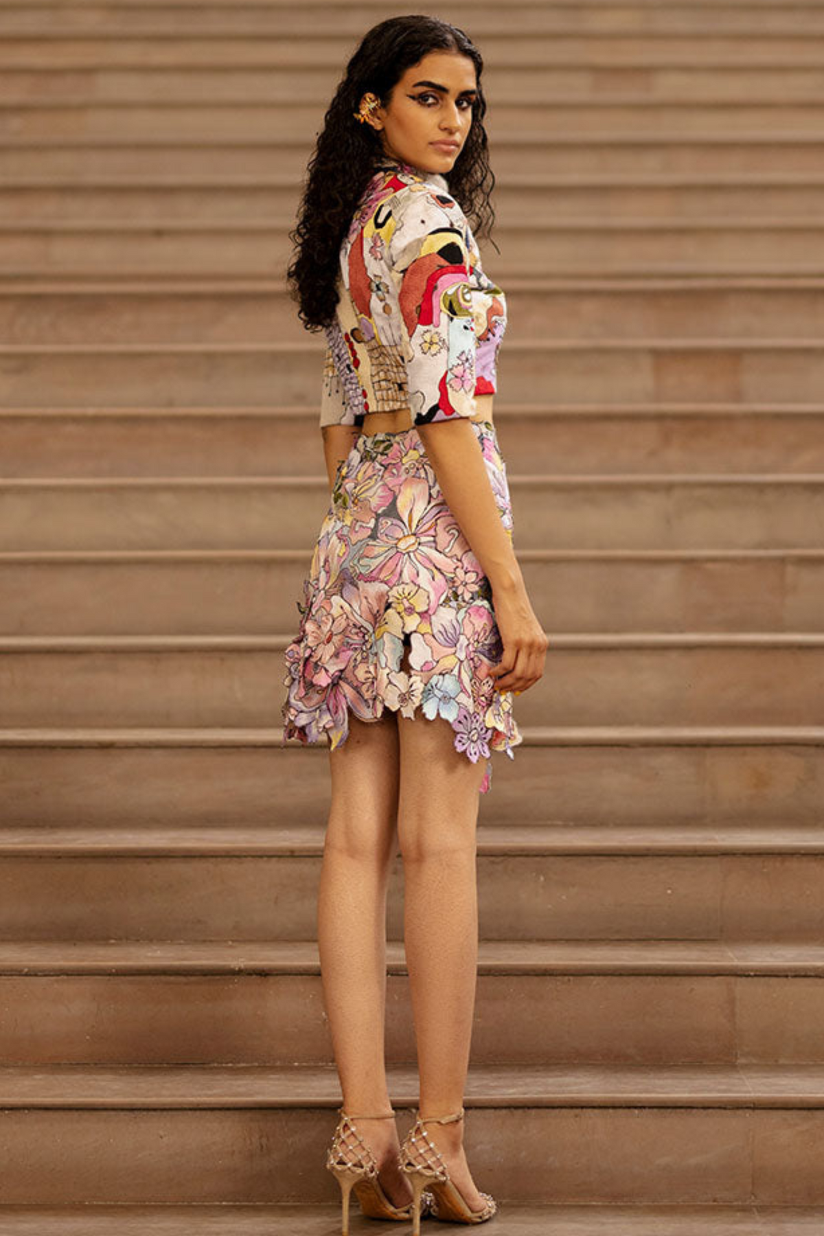 Short Skirt With Floral Threadwork