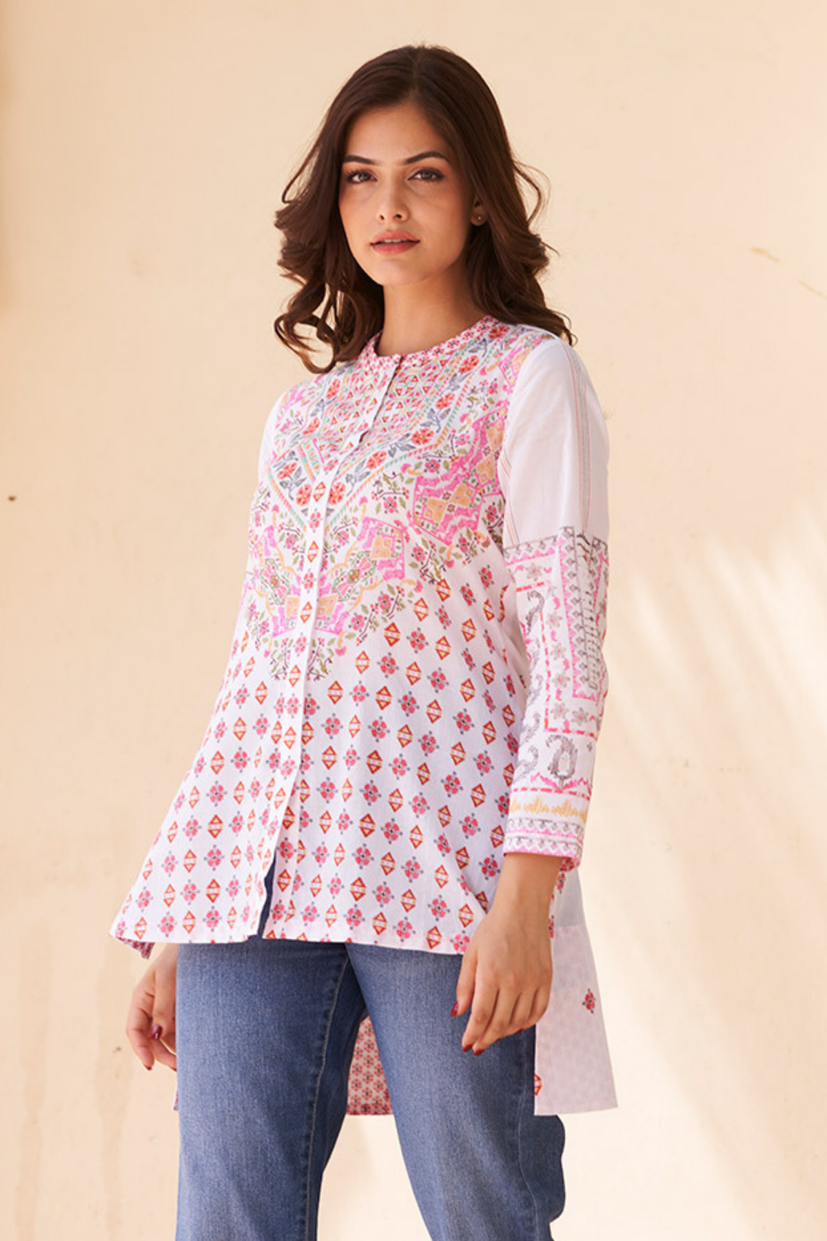 Juhi White Top