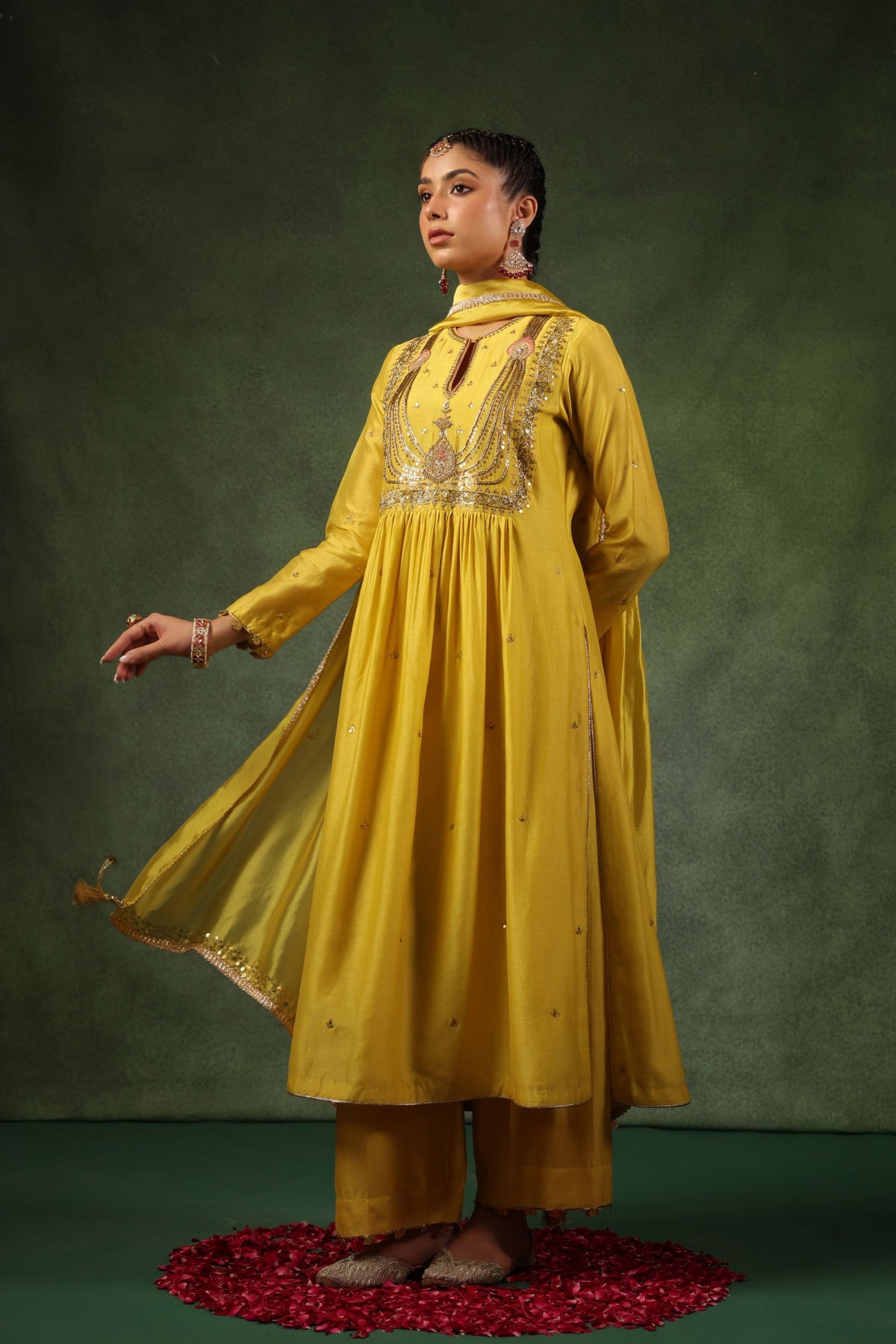 Yellow Pakeezah Kurta Set