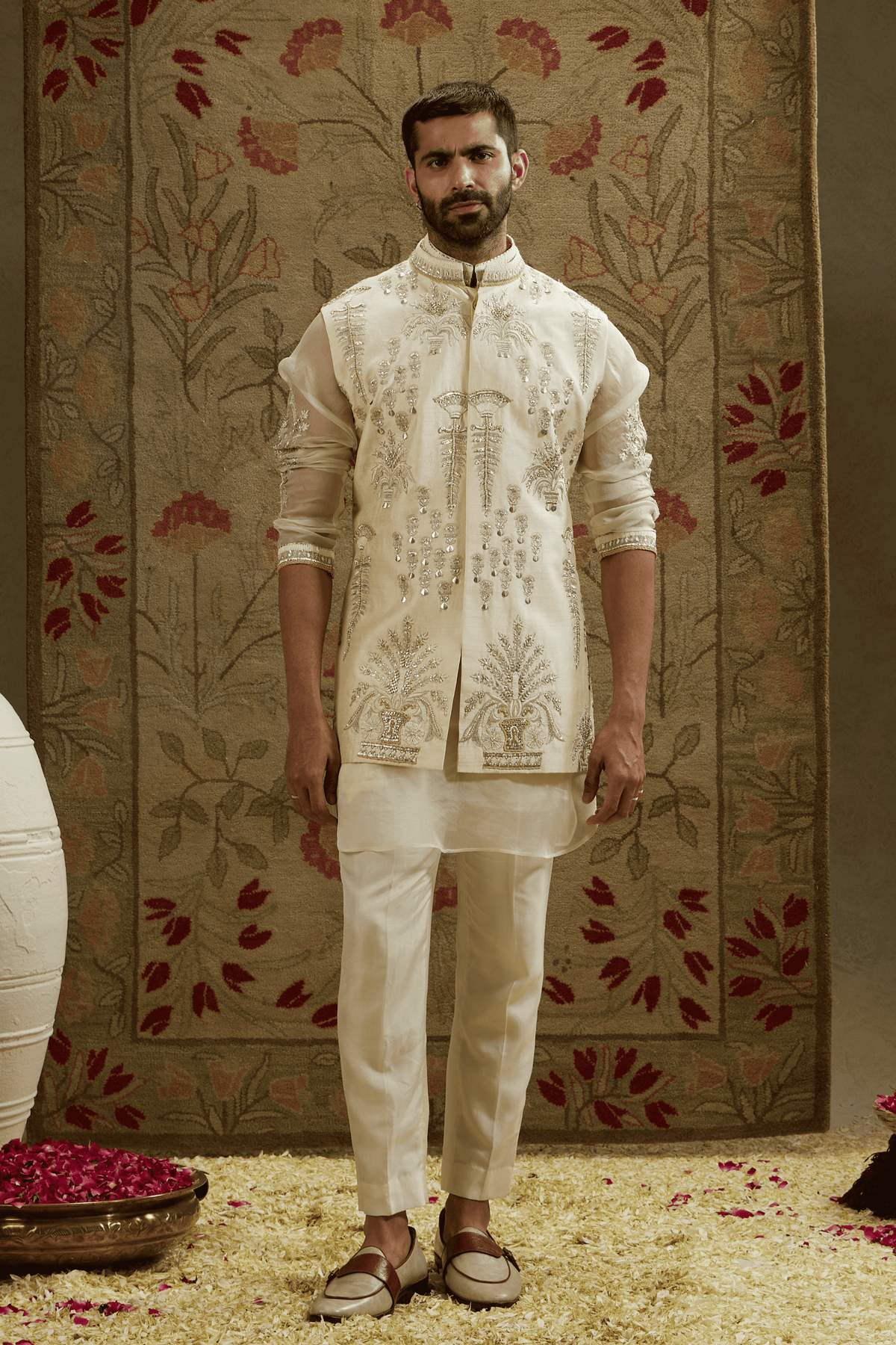 Magnolia Embellished Bundi