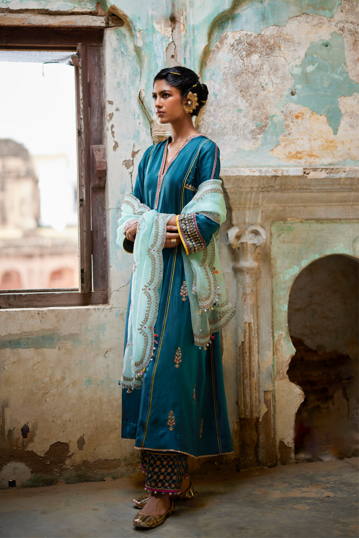 Nadira Teal Silk Kurta Set