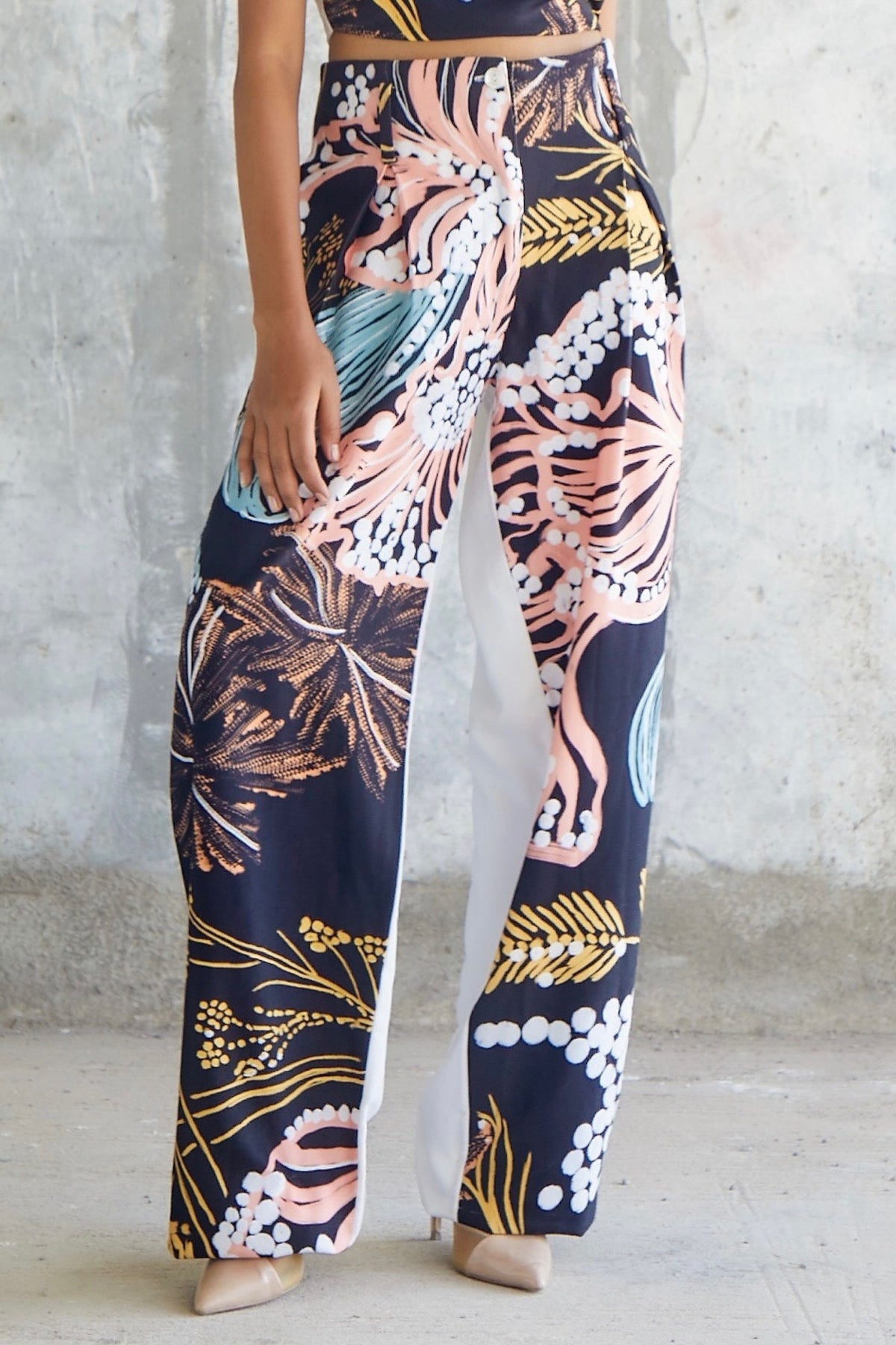 Window Multicolor Leaf Pants