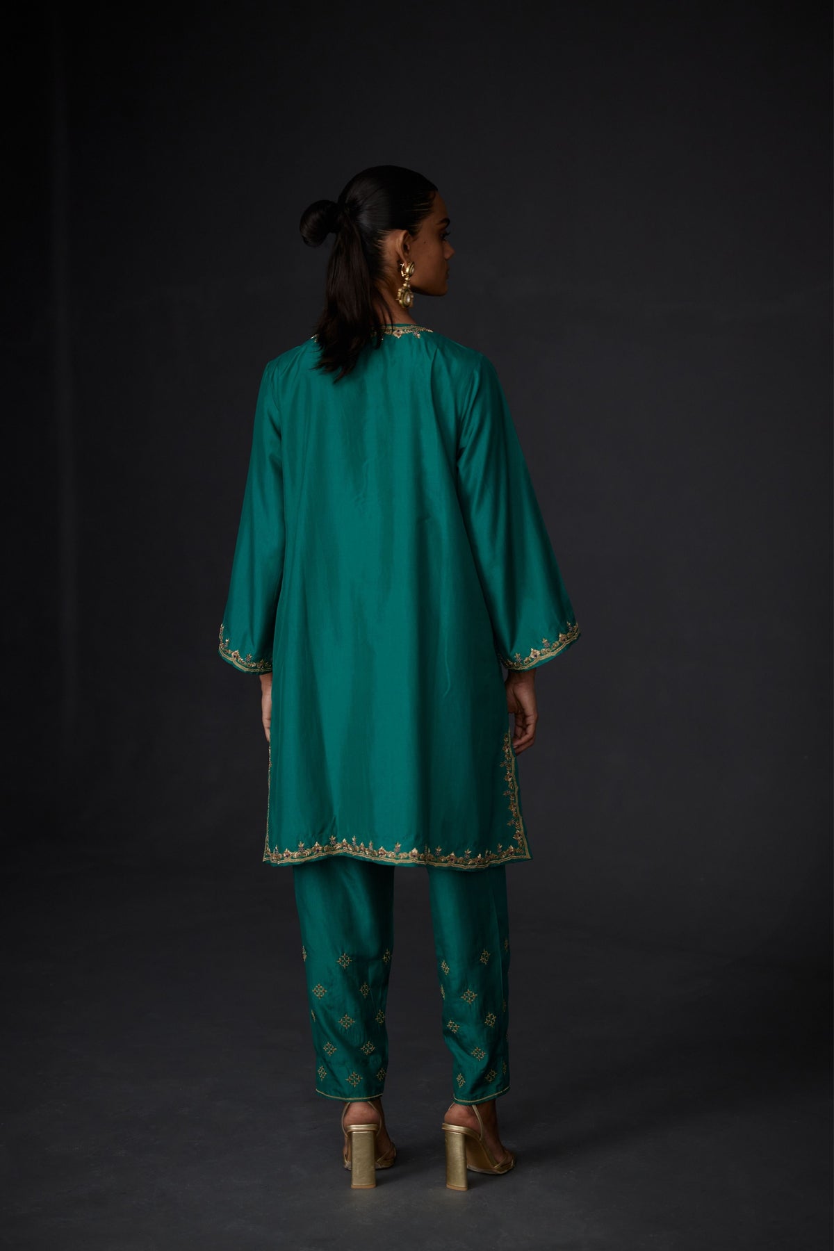 Evergreen Embroidered Tunic With Trouser