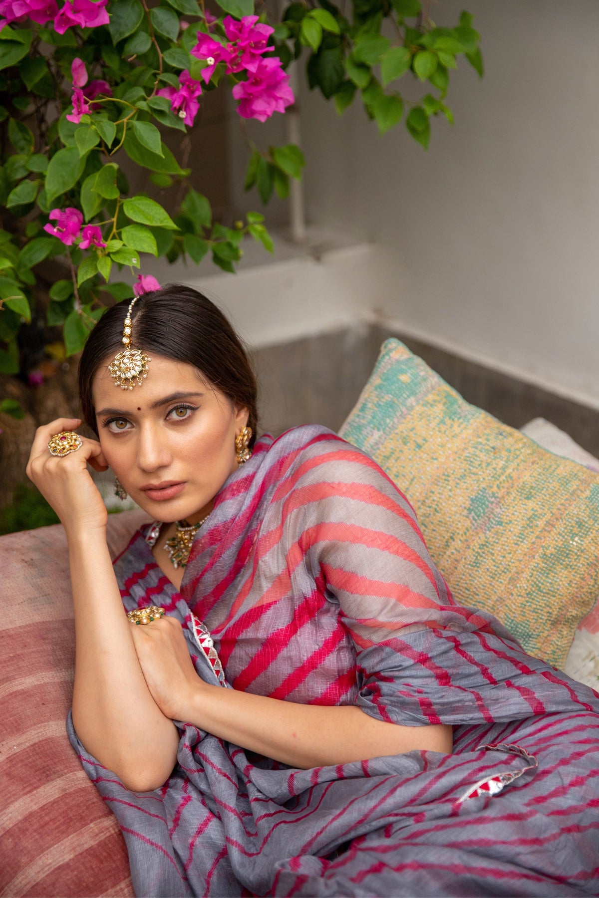 Grey-Red Lahariya Saree Set