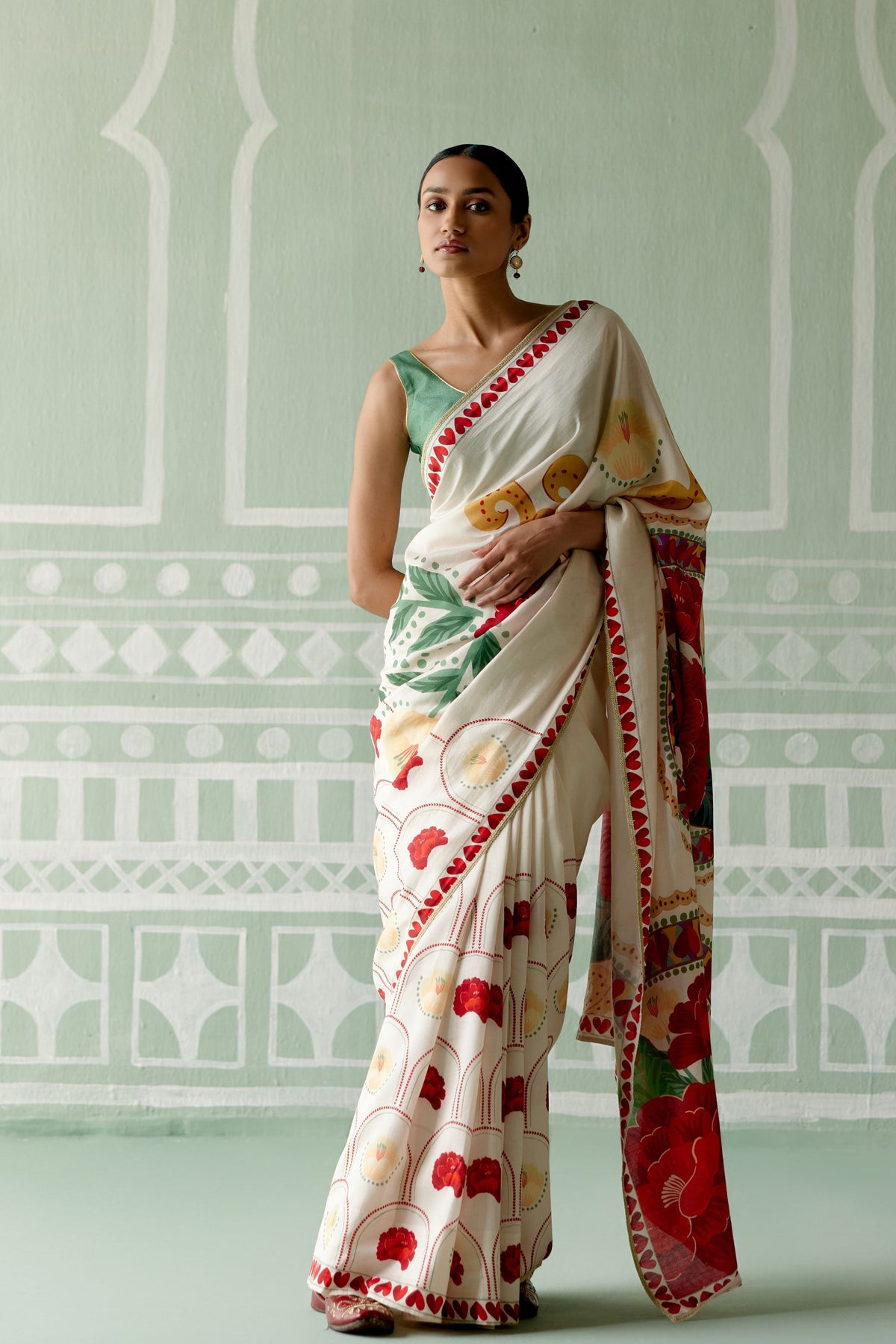 Ecru &amp; Red Rose Saree