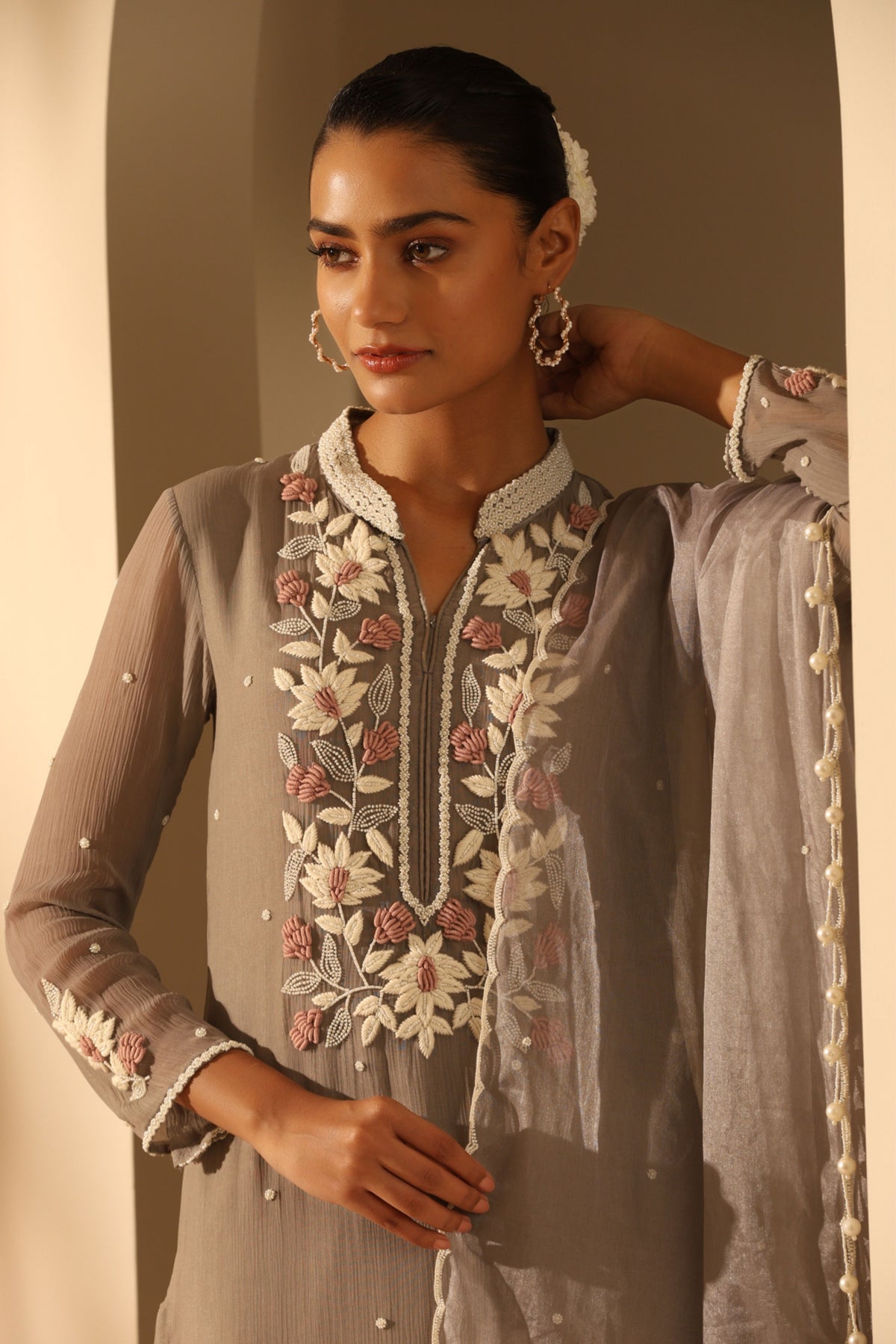 Dhisha Grey Kurta Set