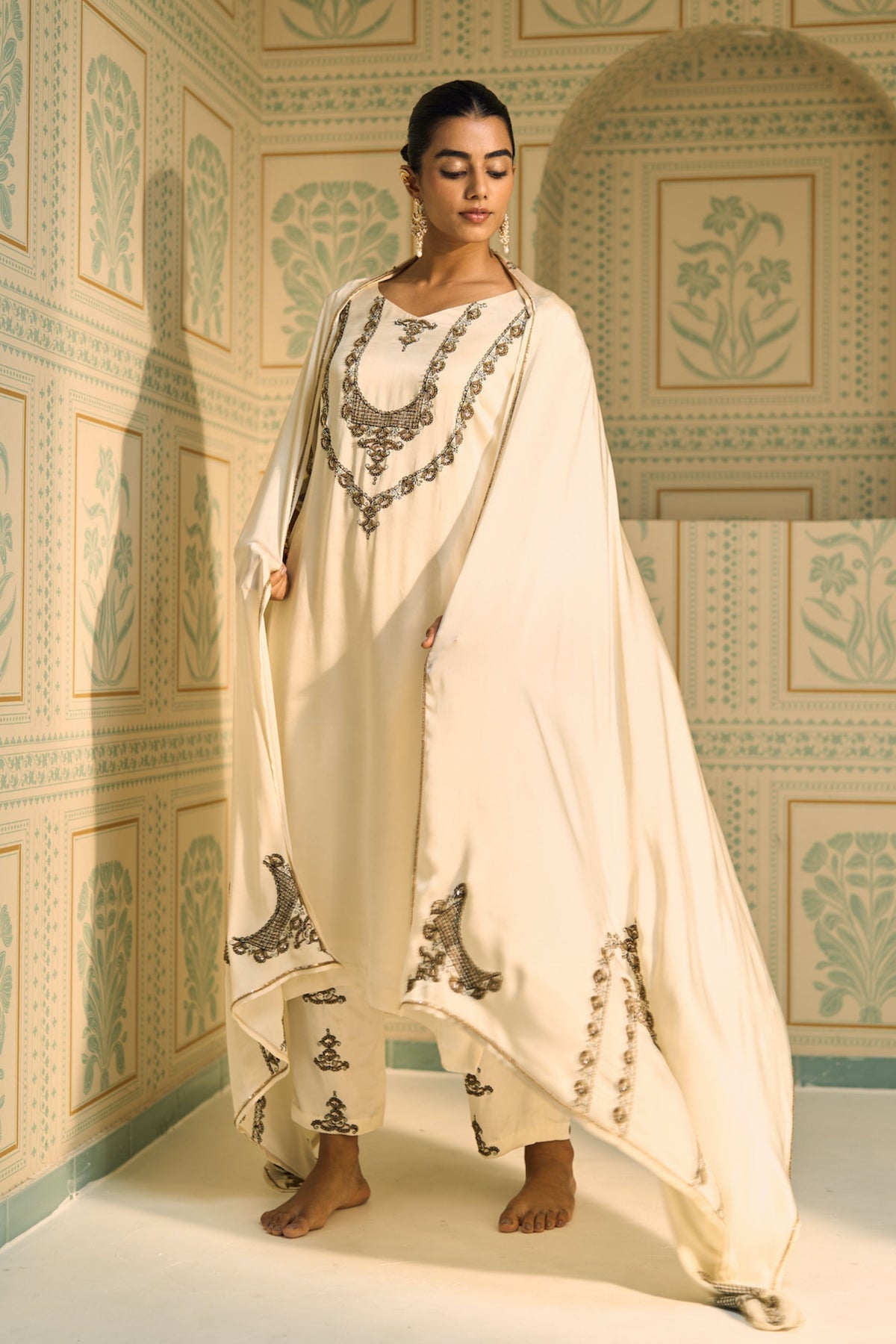 White Anya Dupatta