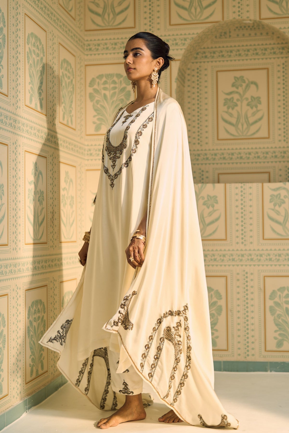 White Anya Dupatta