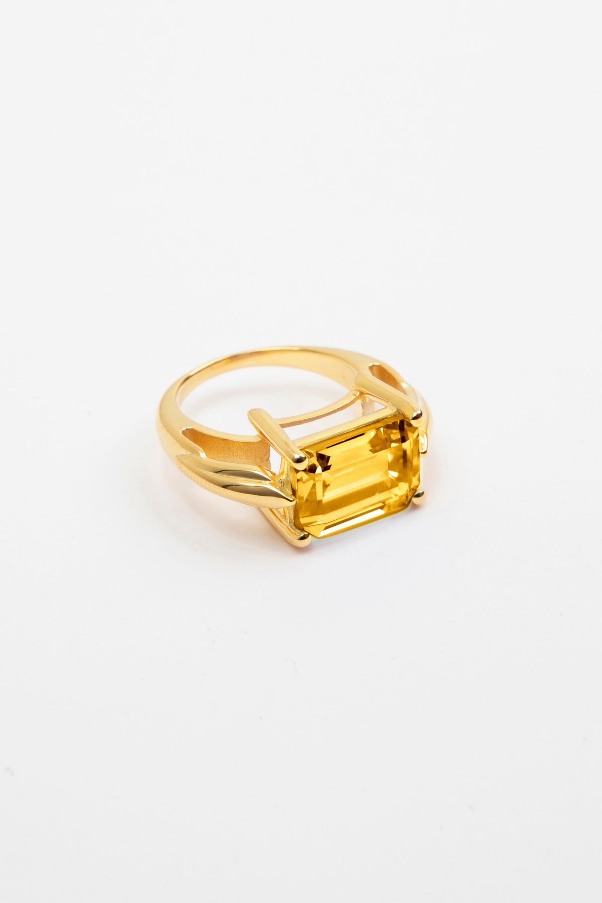 Zementine Essential Yellow Ring