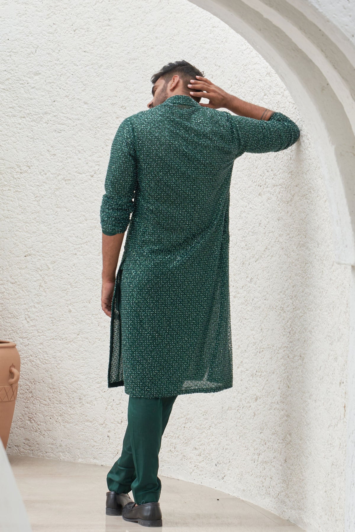 Embroidered Kurta Set With Pants