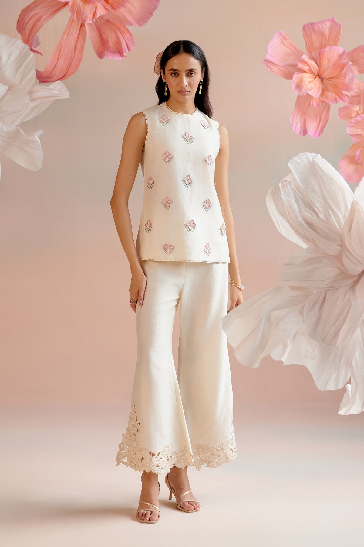 Ivory 3d Floral Applique Tunic